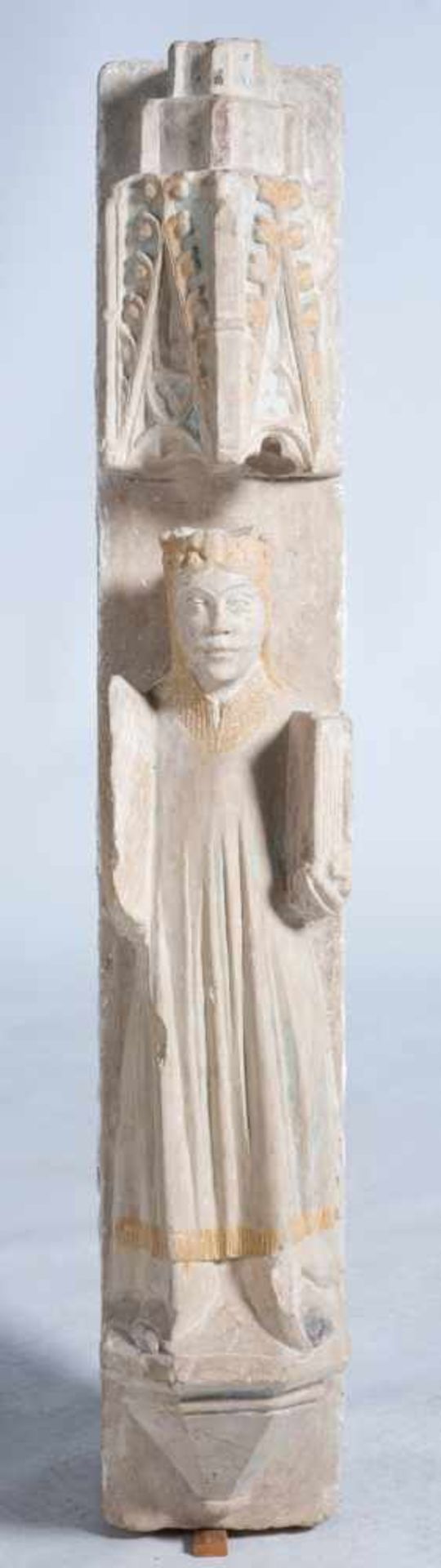 Saint Large stone sculpture with polychrome residue. Gothic. 14th century. Architectural style - Bild 9 aus 9