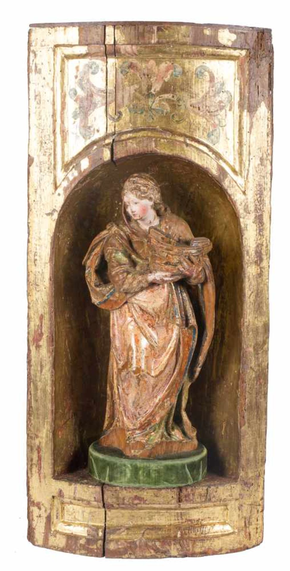 Saint Ursula. Carved, gilded and polychromed wooden sculpture. 16th century. In its carved and - Bild 2 aus 5