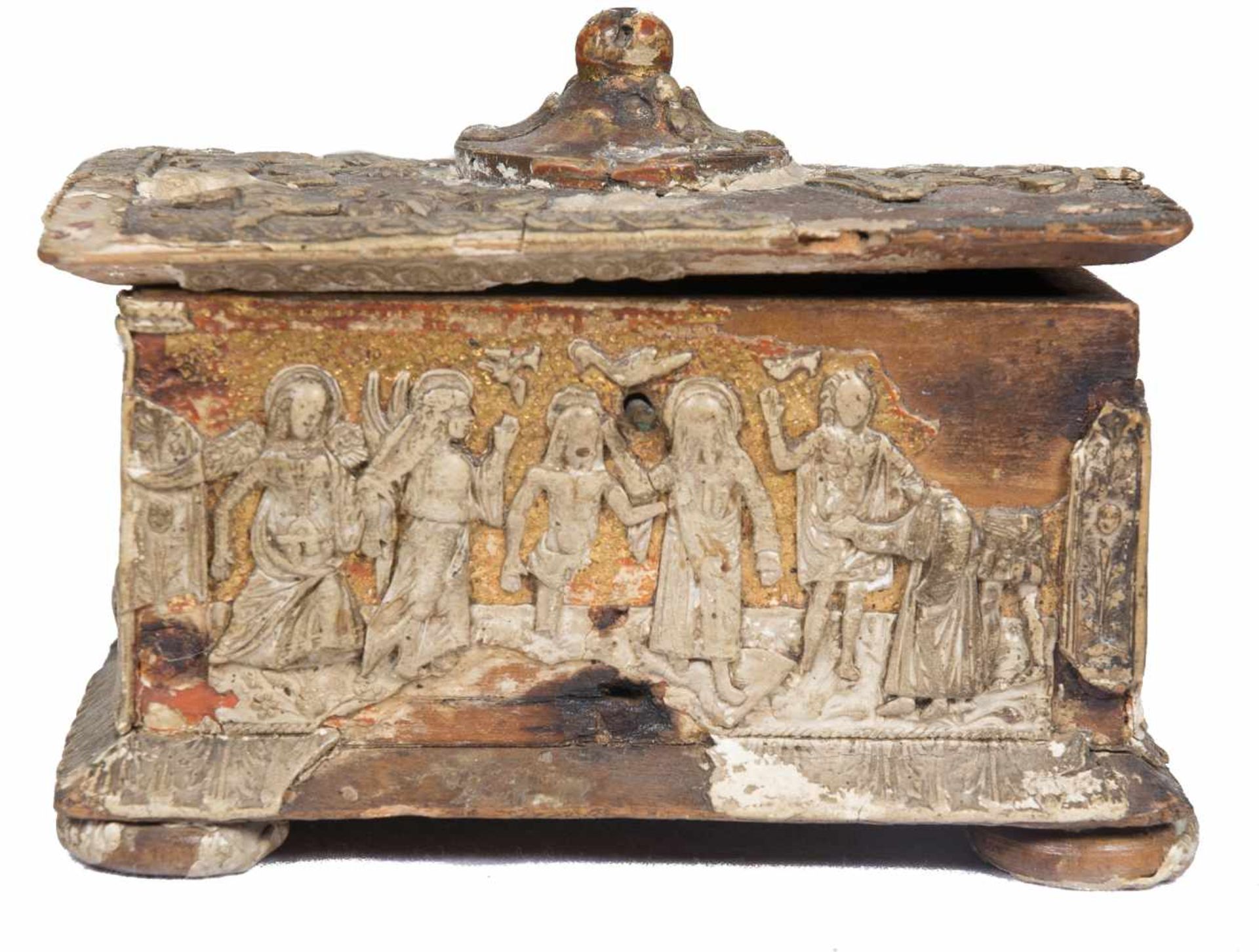 Small "a pastiglia" golden chest, with a wooden interior. Bottega dei trionif romani. Northeast of - Bild 4 aus 9