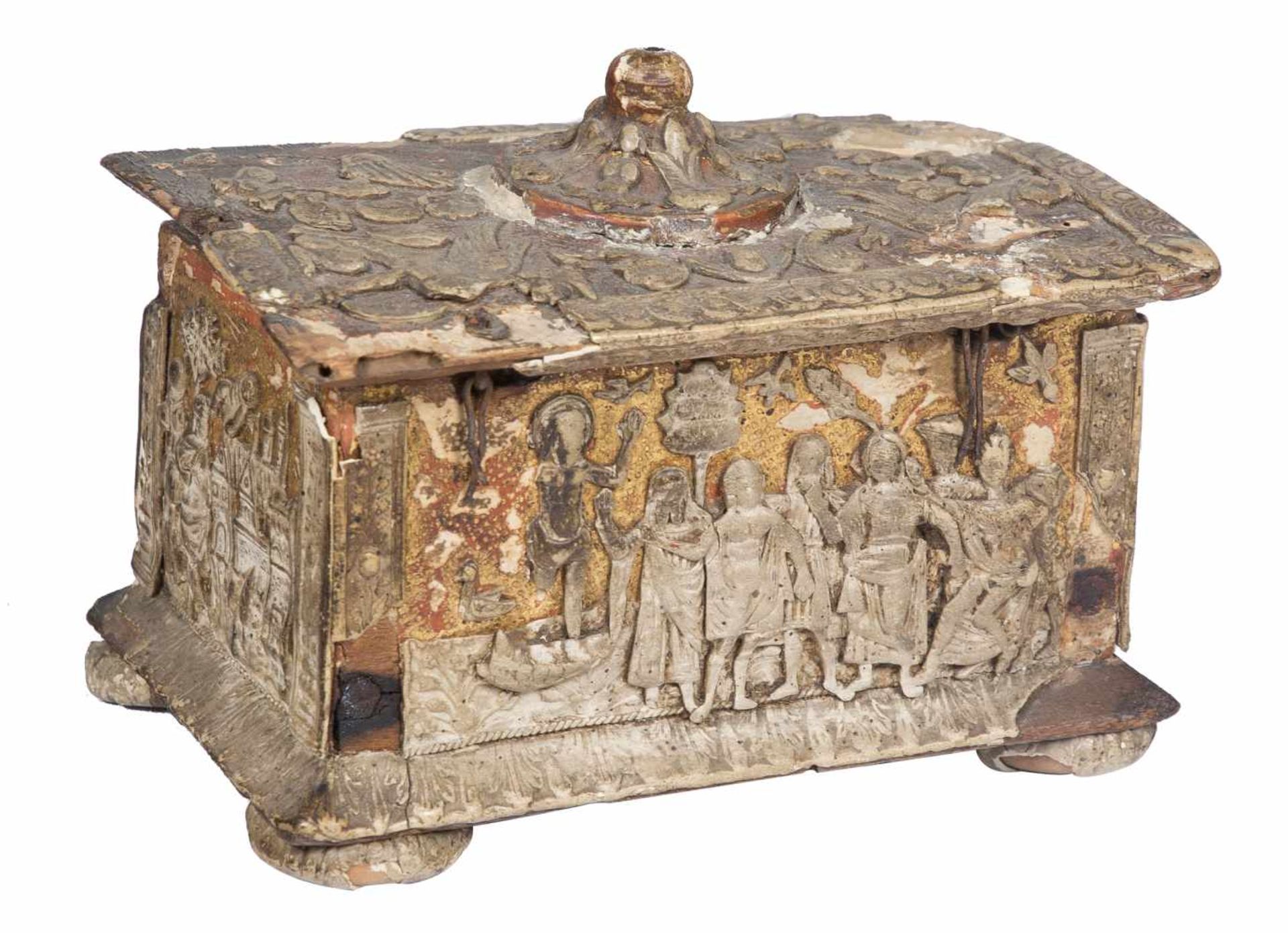 Small "a pastiglia" golden chest, with a wooden interior. Bottega dei trionif romani. Northeast of - Bild 3 aus 9