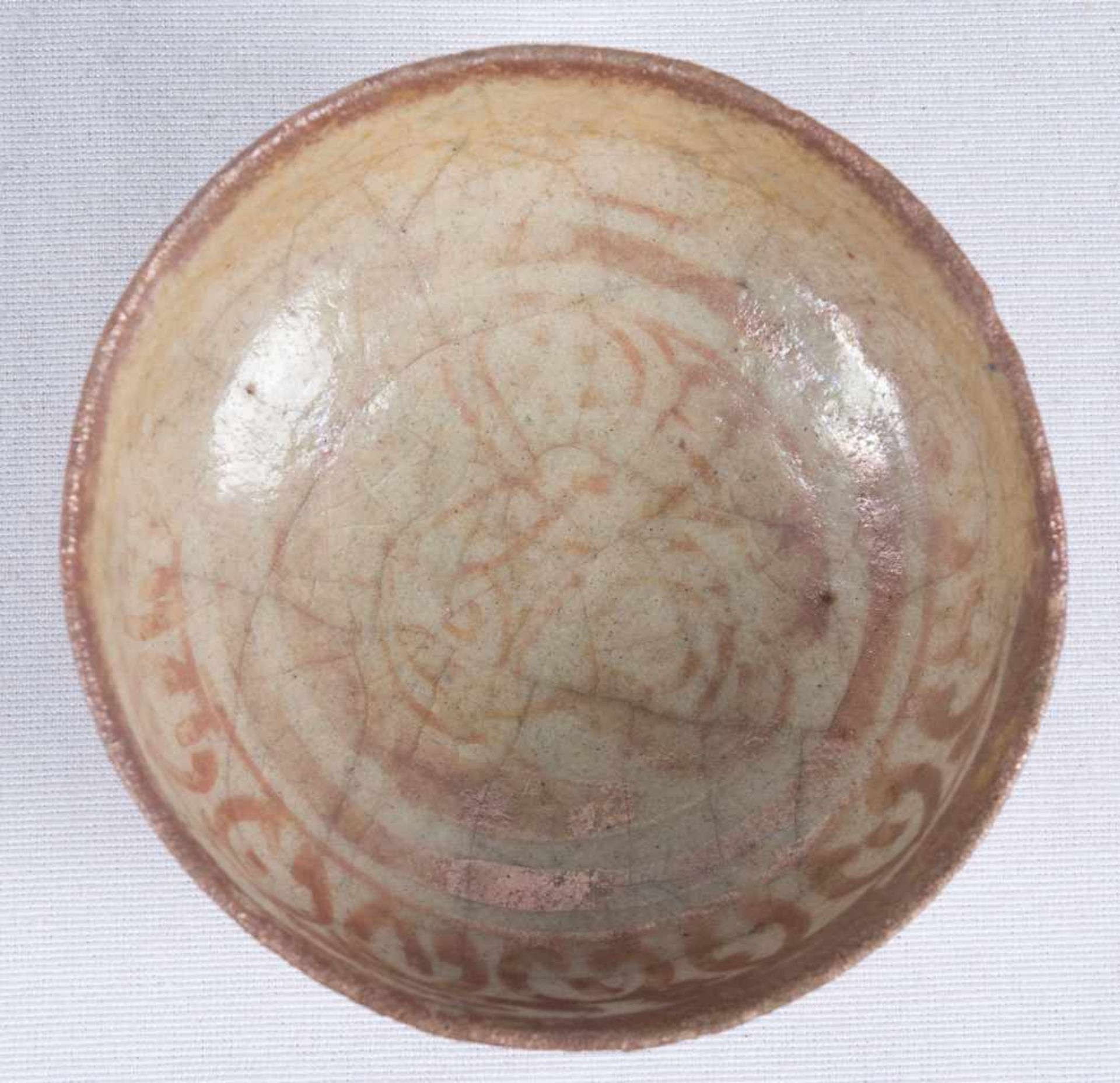 Pottery bowl. Seljuk. 12th century. 5 x 9 cm. - Bild 2 aus 5