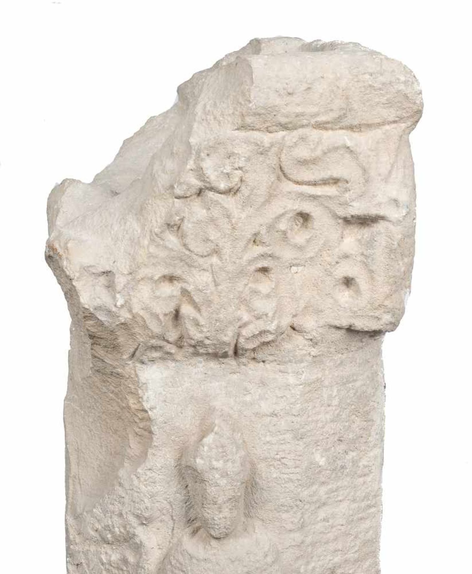 Sculpted stone architectural element. Gothic. 14th century.On the back is the figure of a finely - Bild 4 aus 5