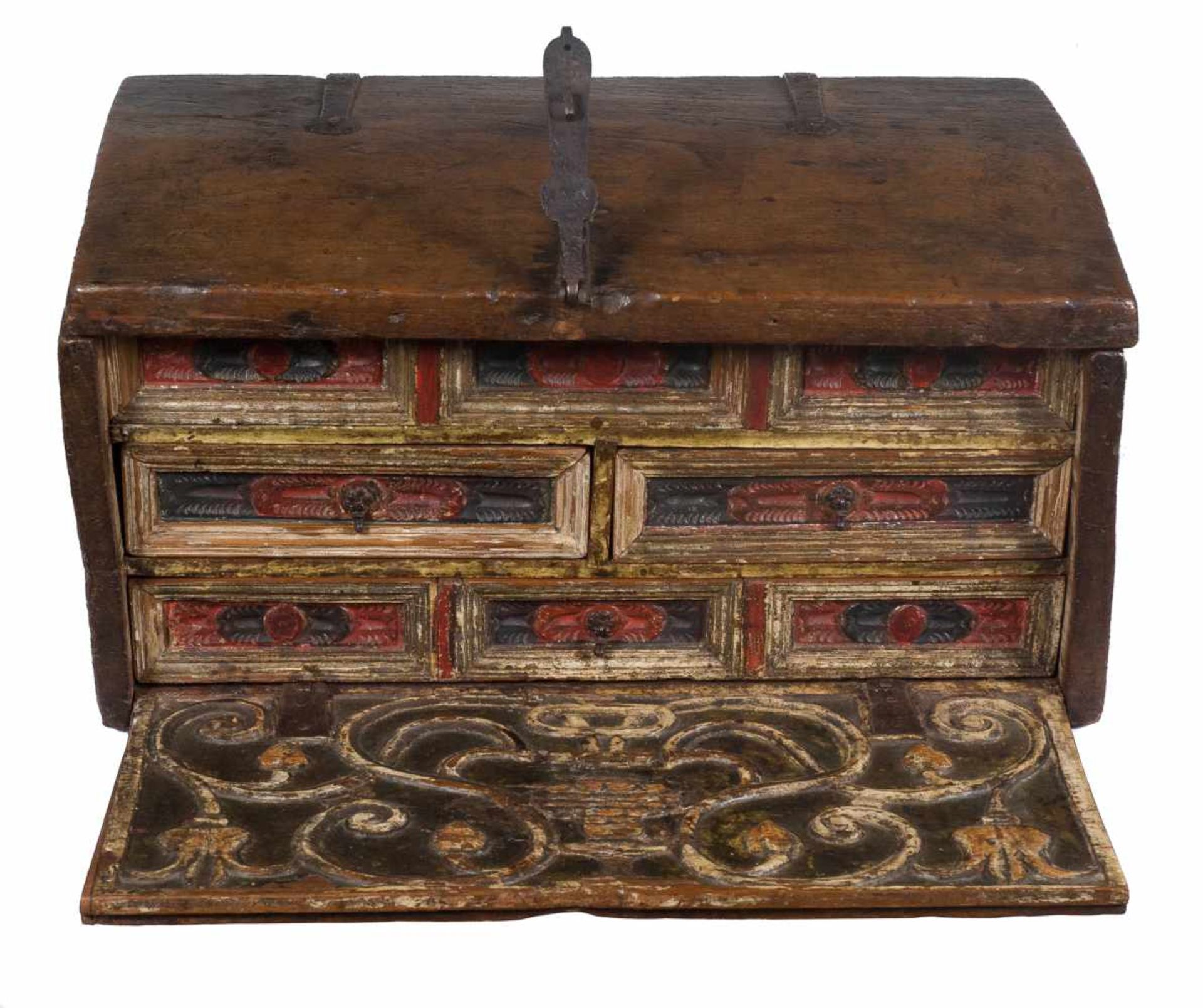 Carved and polychromed wooden chest with iron fittings. Colonial. Mexico or Colombia. 17th century. - Bild 2 aus 6