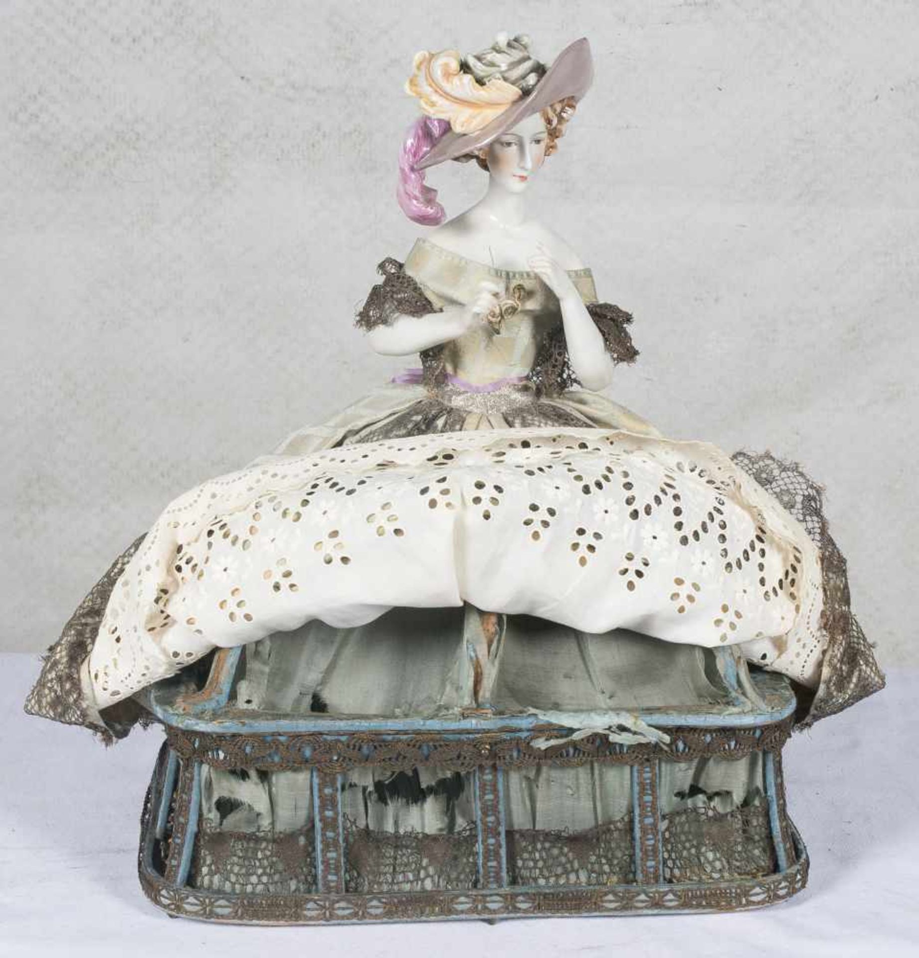 Polychromed porcelain doll wearing a knitwear and silk dress with a sewing kit hidden inside it. Art - Bild 2 aus 4