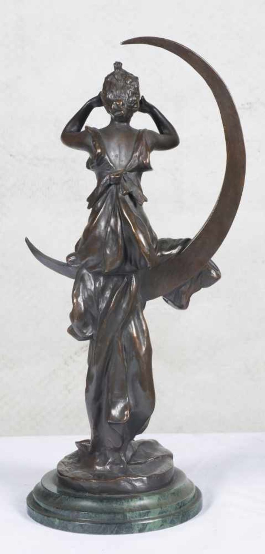 "Selene". Bronze scupture. Belgium. Art Nouveau. Circa 1900.Signed Georges van der Straeten ( - Bild 3 aus 4