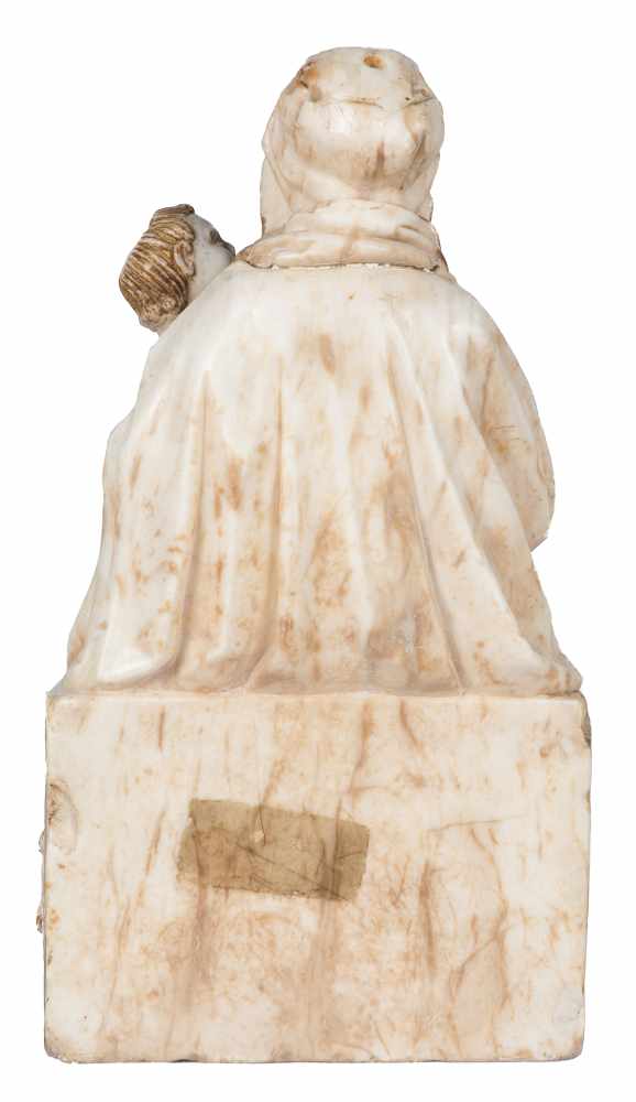 "Virgin in Majesty" (Sedes Sapientiae)". Alabaster sculpture with gilt and polychrome residue. - Image 7 of 11