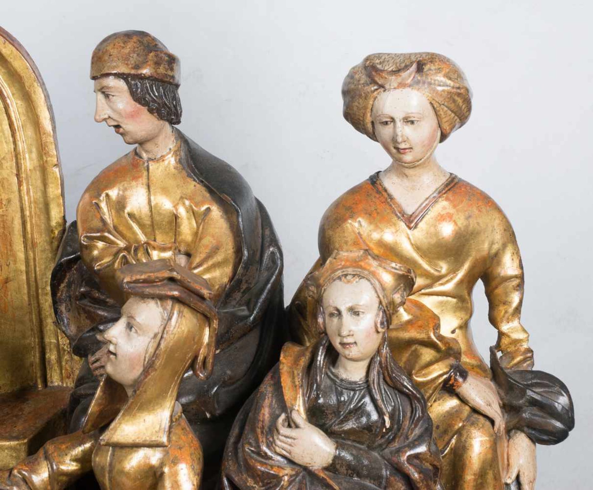 Magnificent carved, gilded and polychromed sculptural group. Flemish or German School. Limburg or - Bild 9 aus 22