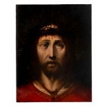 16th century Flemish School."Ecce Homo"Oil and gold illumination on panel. 37,9 x 29,1 cm.This