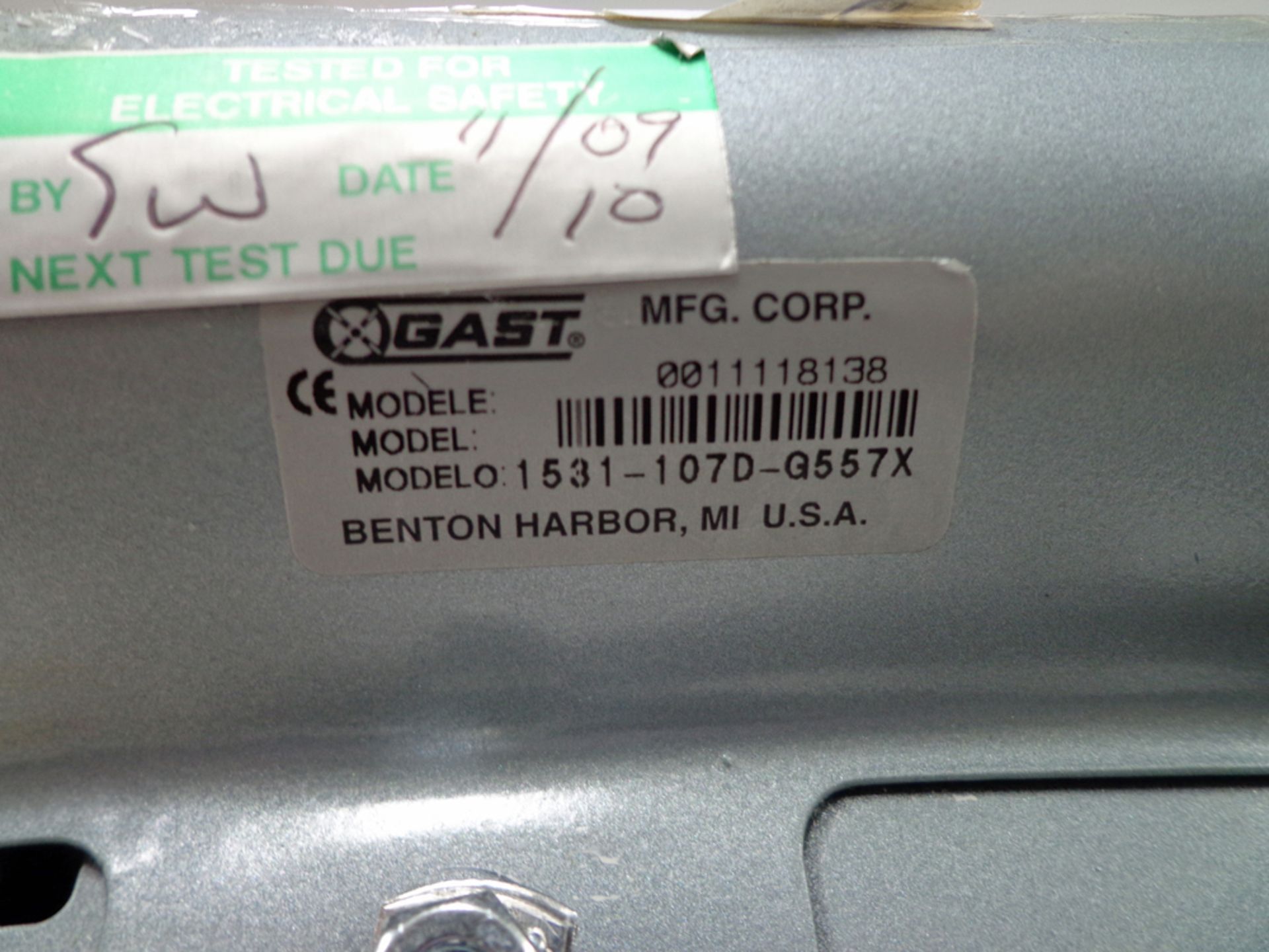 Gast Pumps, Series 1531, for dental and laboratory applications, S/Ns 59075 & 59027. - Image 3 of 3