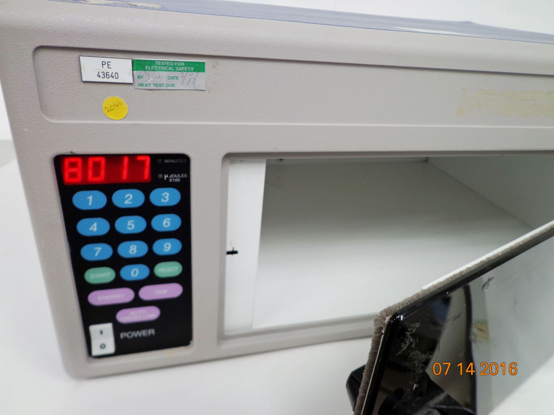 Stratalinker UV 2400 Crosslinker, S/N 20293332095. - Image 3 of 3