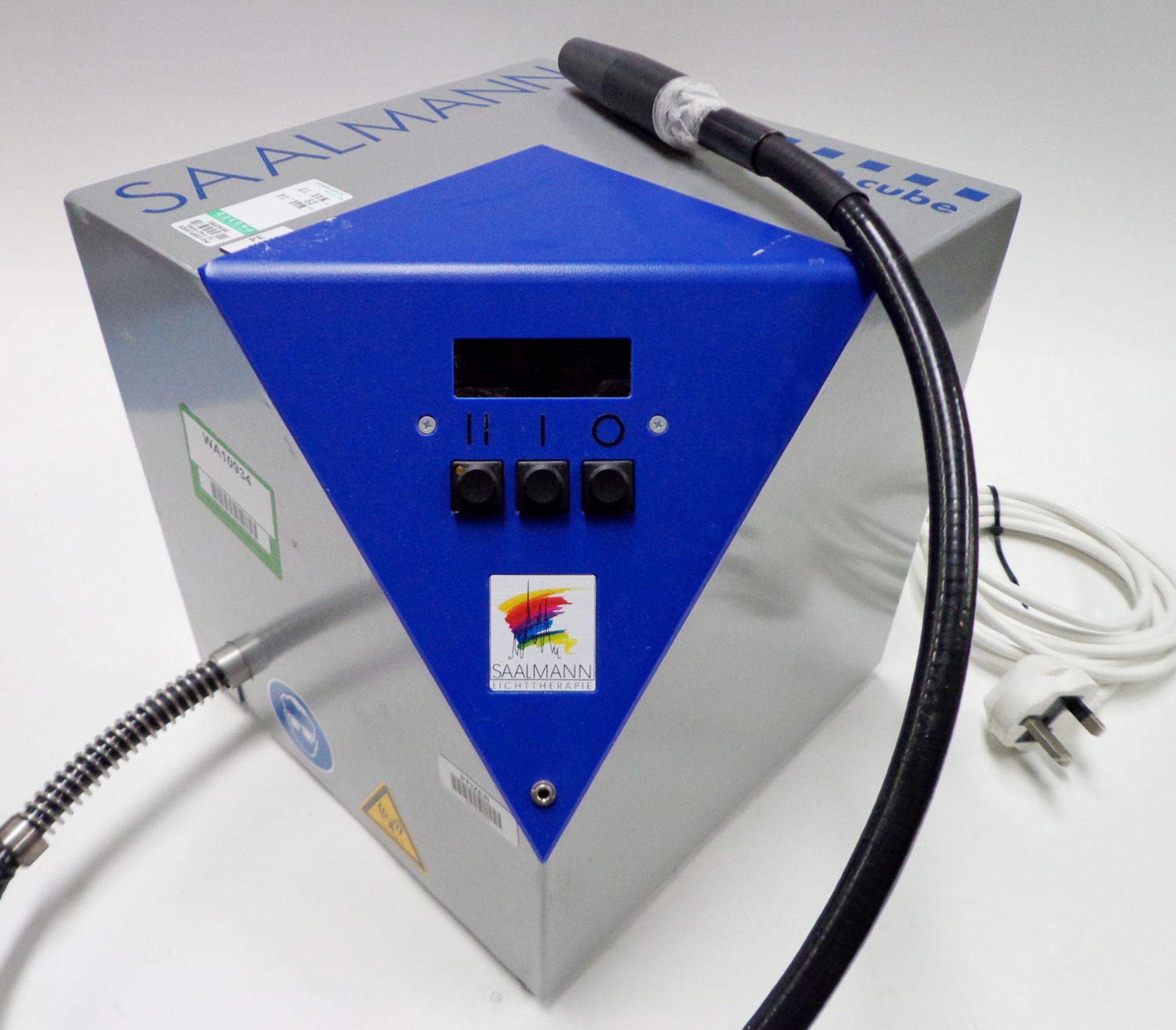 SAALMANN cup cube (Concentrated Ultraviolet Phototherapy), S/N 0608-27-99.