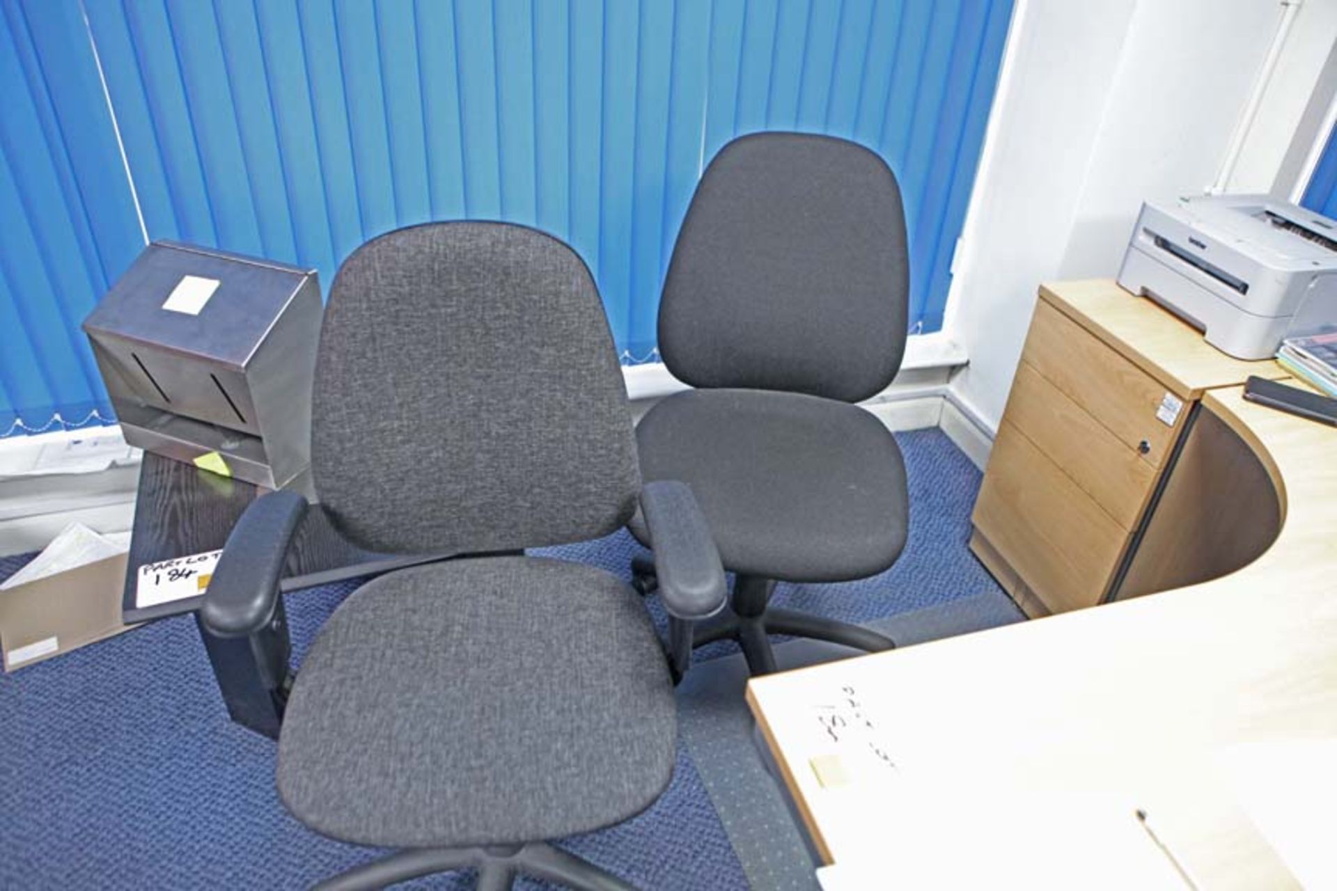 5 Swivel Chairs