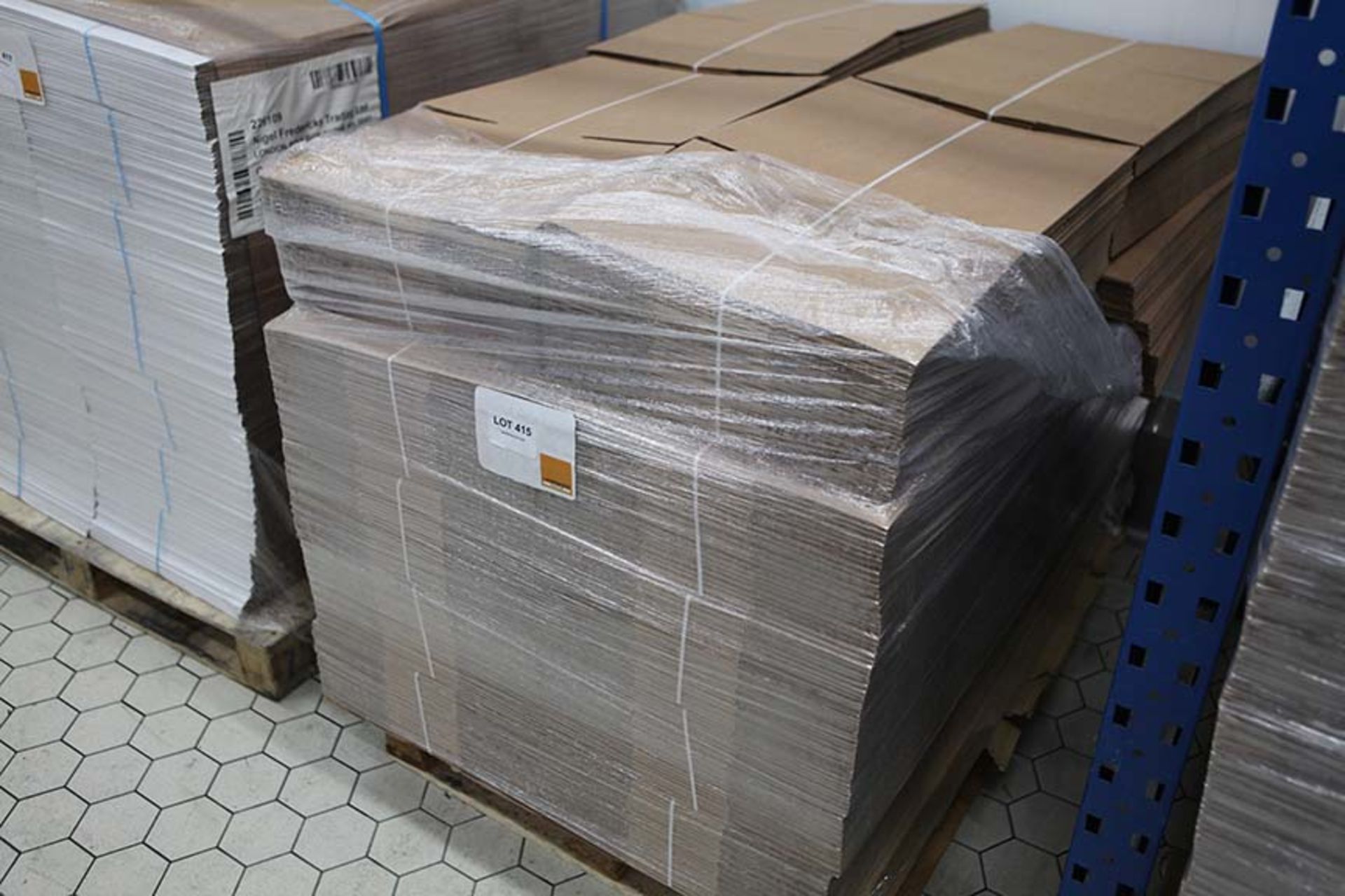 500 Corrugated boxes 386 x 270 x 125 mm