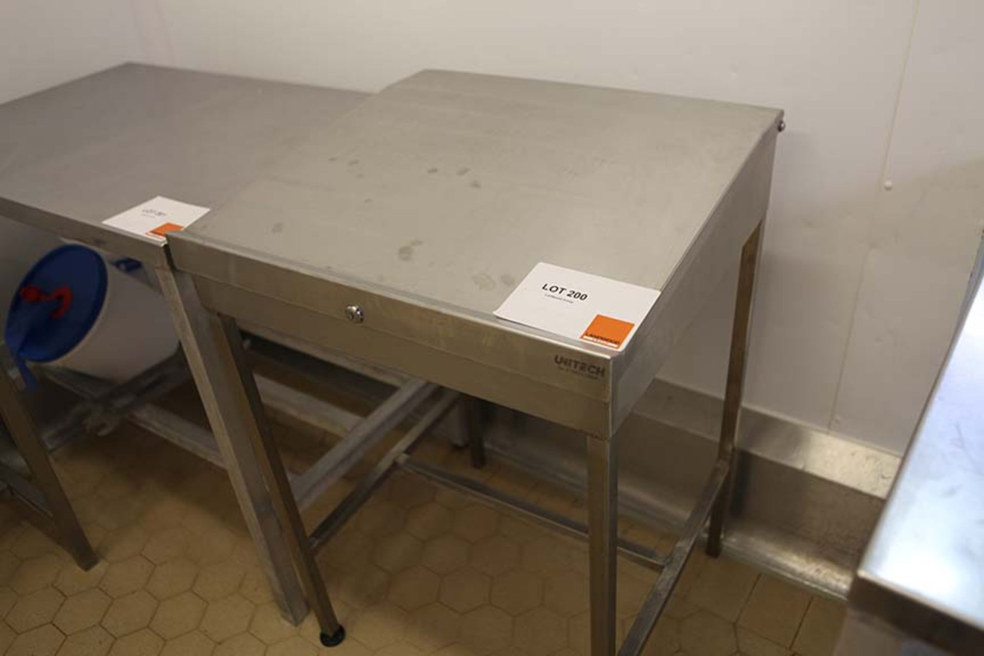 UNITECH Production area stainless steel desk 600 x 575 mm