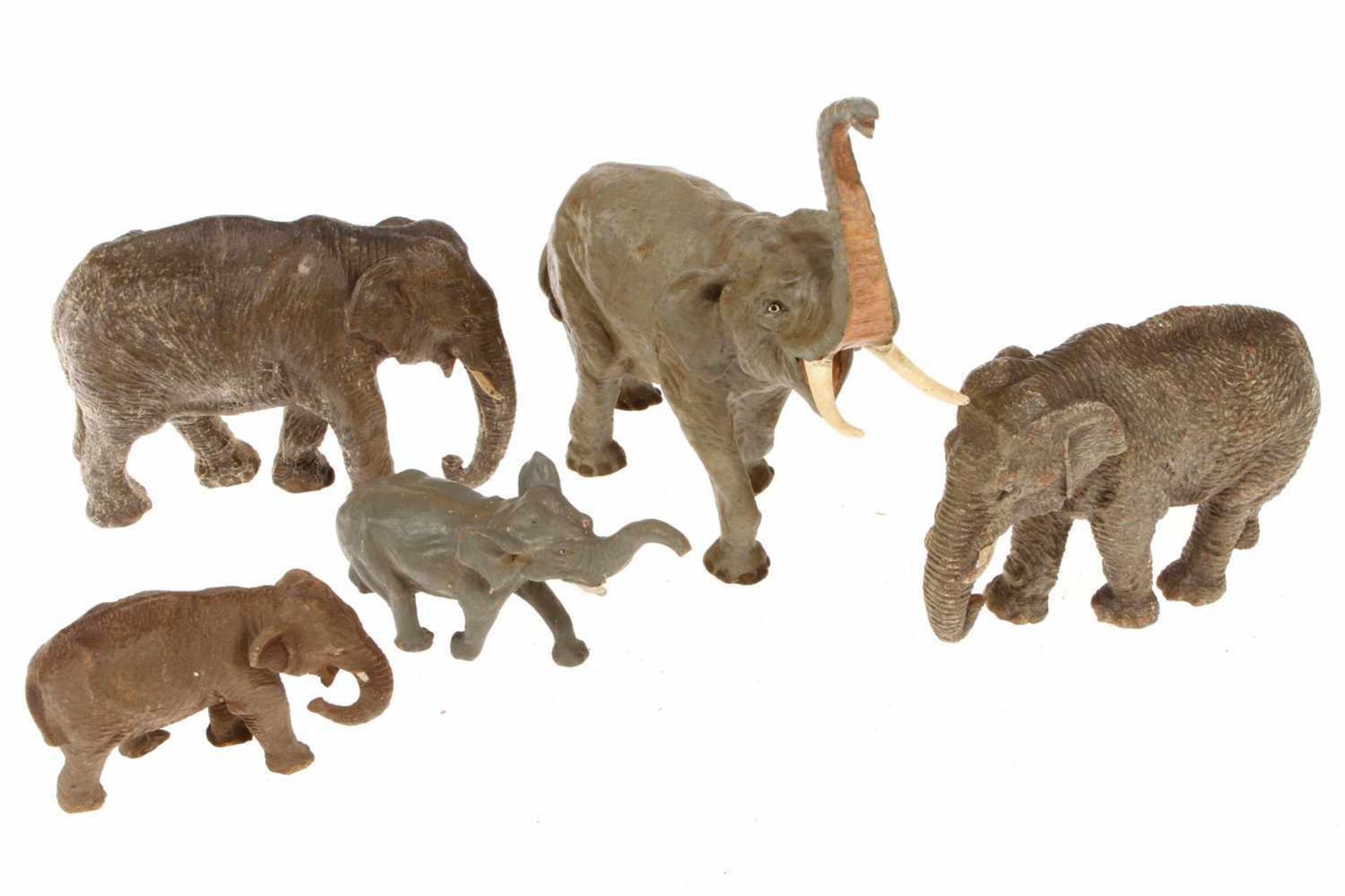 5 versch. Elefanten, Masse, HL, tw Elastolin/Lineol, bespielt
