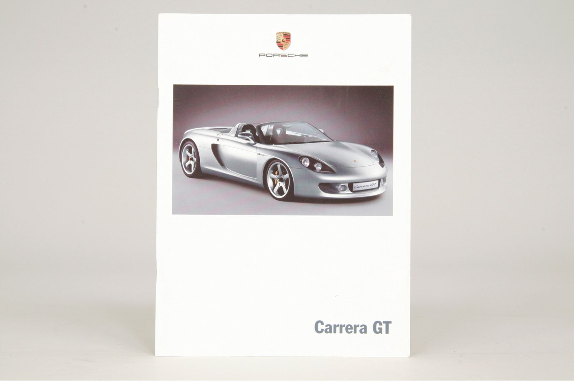 Werbeprospekt "Porsche Carrera GT", deutsch und englisch, farbig bebildert, leichte Gebrauchsspuren