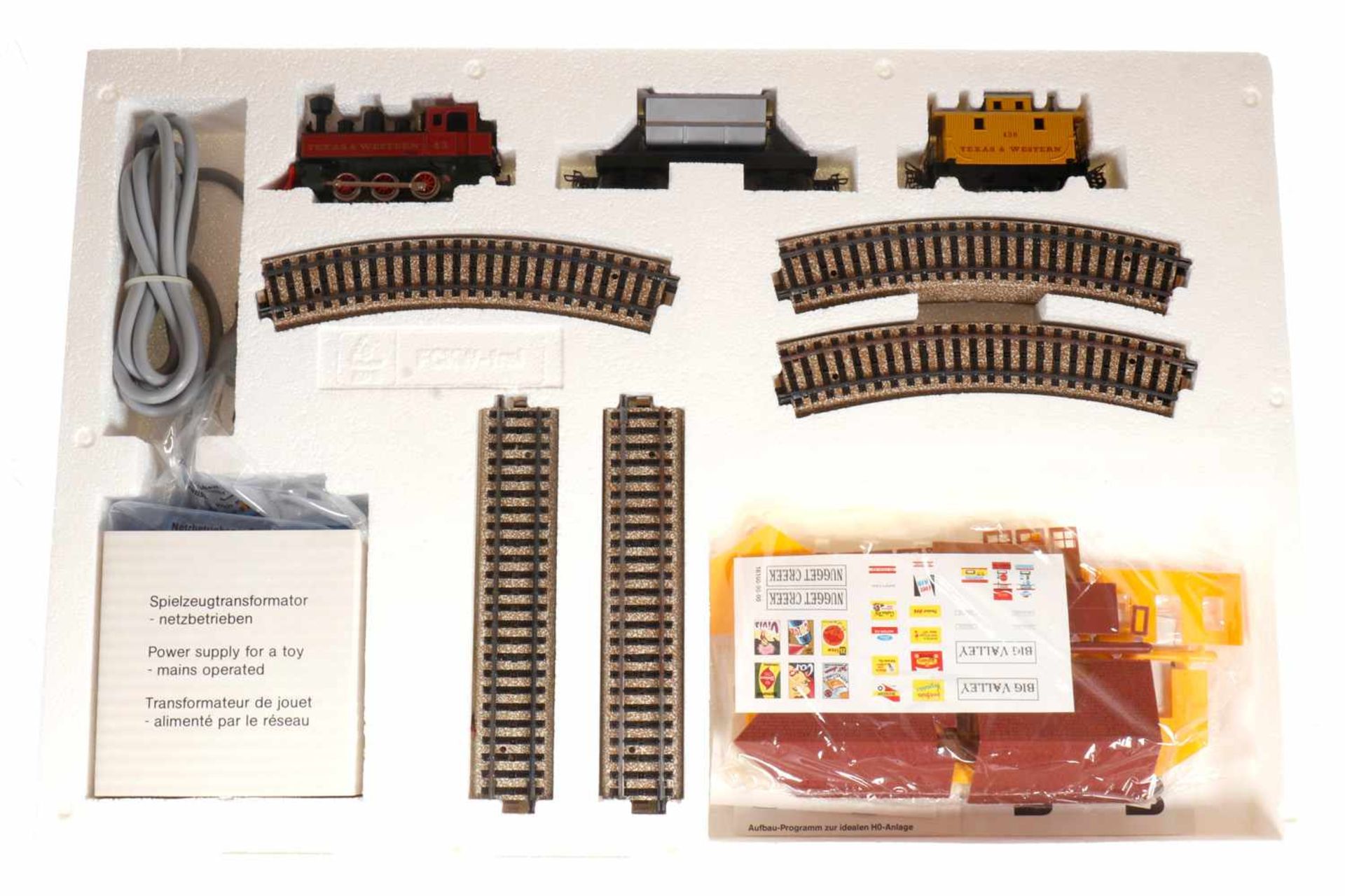 Märklin Hobby Western-Zugpackung 2921, S H0, komplett mit Metall-Gleisoval und Trafo, OK, Z 1-2