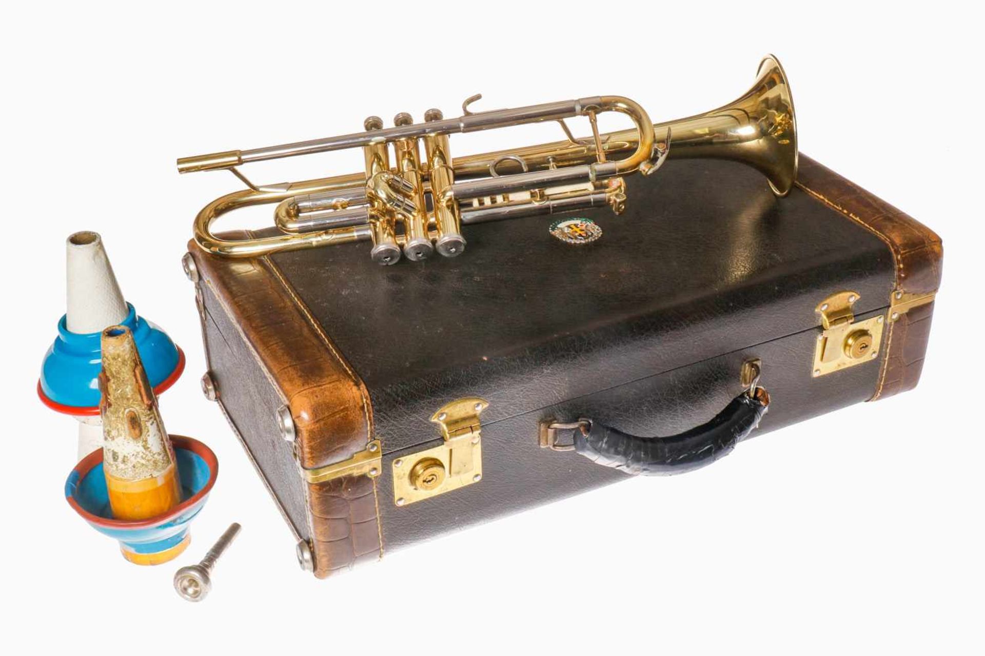 Getzen Trompete "Capri", Nr. A 44066, mit Perlmutt-Ventil-Drückern, dazu Original-Koffer mit - Bild 2 aus 7