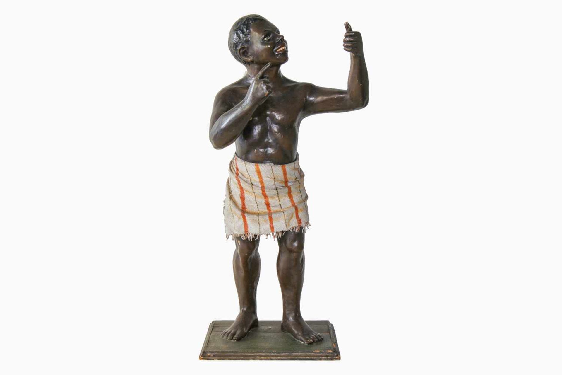 Werbefigur, Mohr, um 1900, Pappmaché, bemalt, auf Holzsockel, Höhe 80 cm, guter Zustand- - -22.