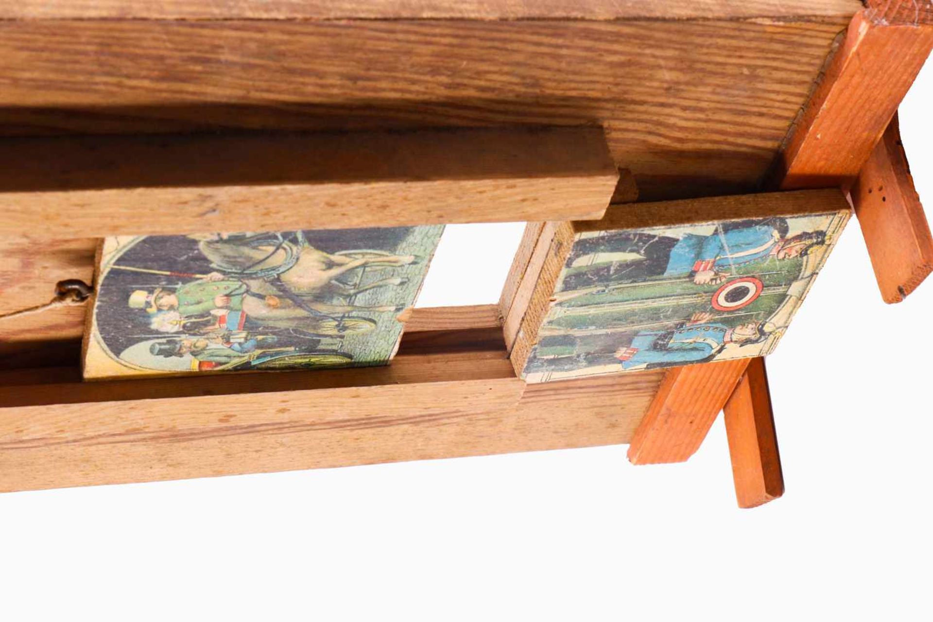 Zielscheibe für Schießspiel, um 1900, Holz, papierbeklebt, Höhe 34 cm, guter Zustand- - -22.50 % - Bild 3 aus 3