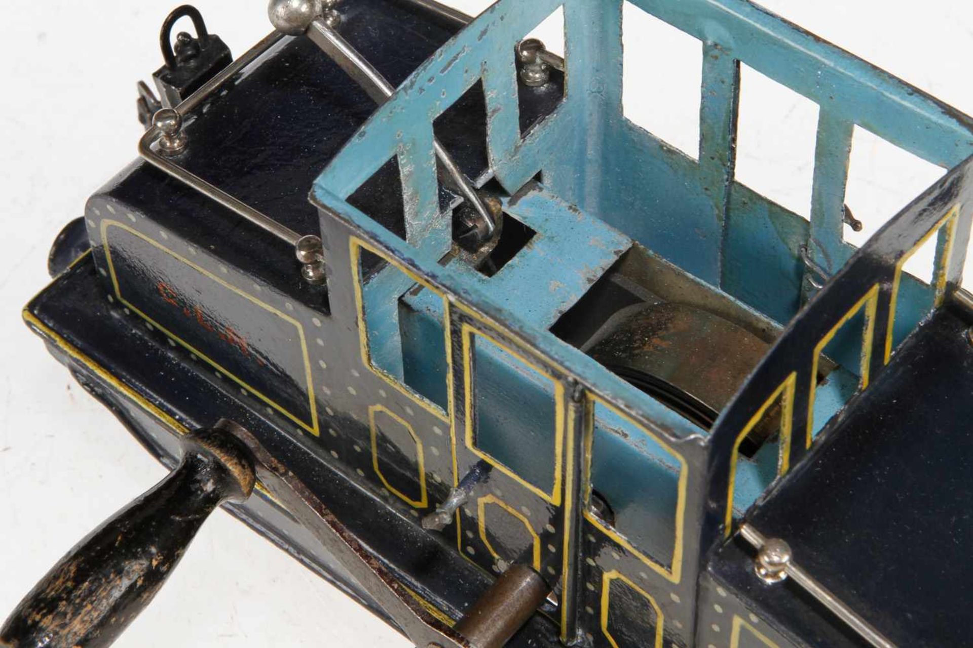 Märklin Tunnellok V 1021 CLR, um 1903, Spur 1, blau handlackiert, Uhrwerk intakt, mit Bremse, vor- - Bild 14 aus 15