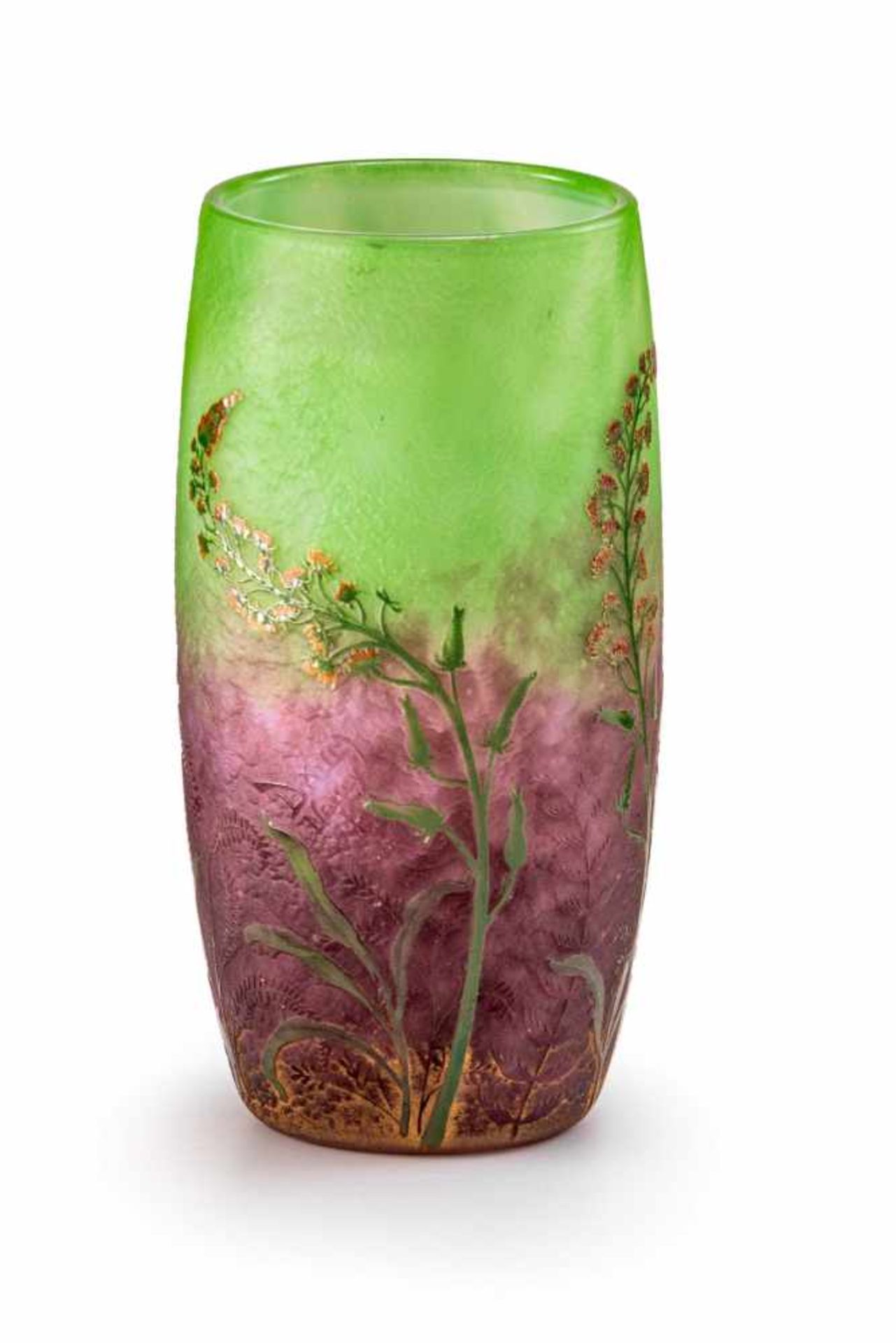 Kleine BechervaseDaum Frères, Nancy, um 1910Farbloses Glas mit Weißopalunterfang und violetten und