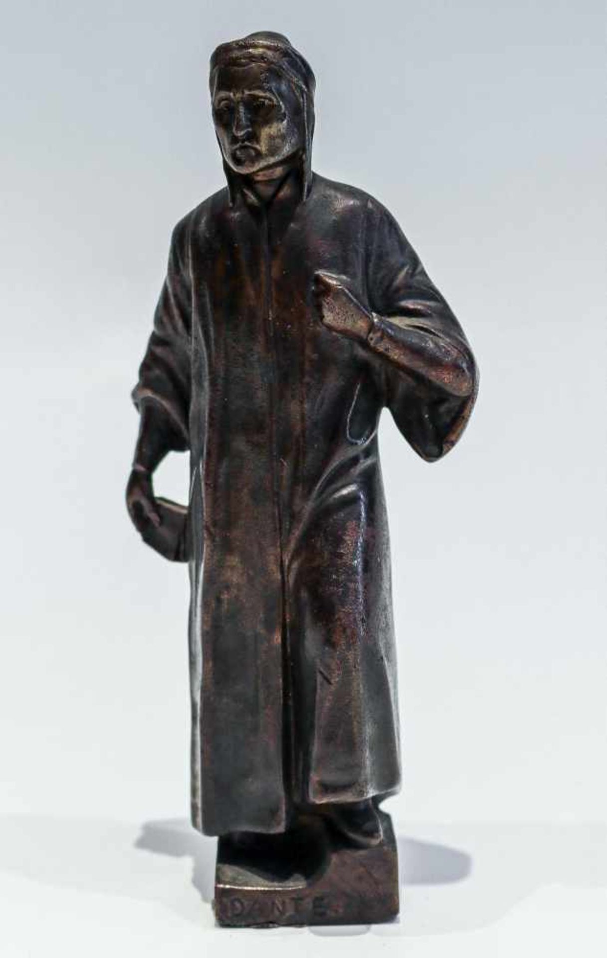 Beck, Ernst (Altlengbach, Wien 1879-1941)DanteBronze. Sign. u. bez. auf der Plinthe. H. ca. 16 cm.(