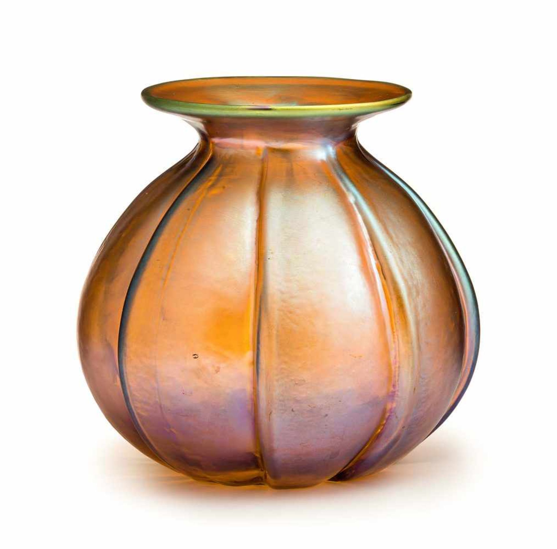 Vase "Myra-Kristall"WMF Geislingen, um 1935/51Silbergelb gebeiztes Glas, reduziert, goldviolett-