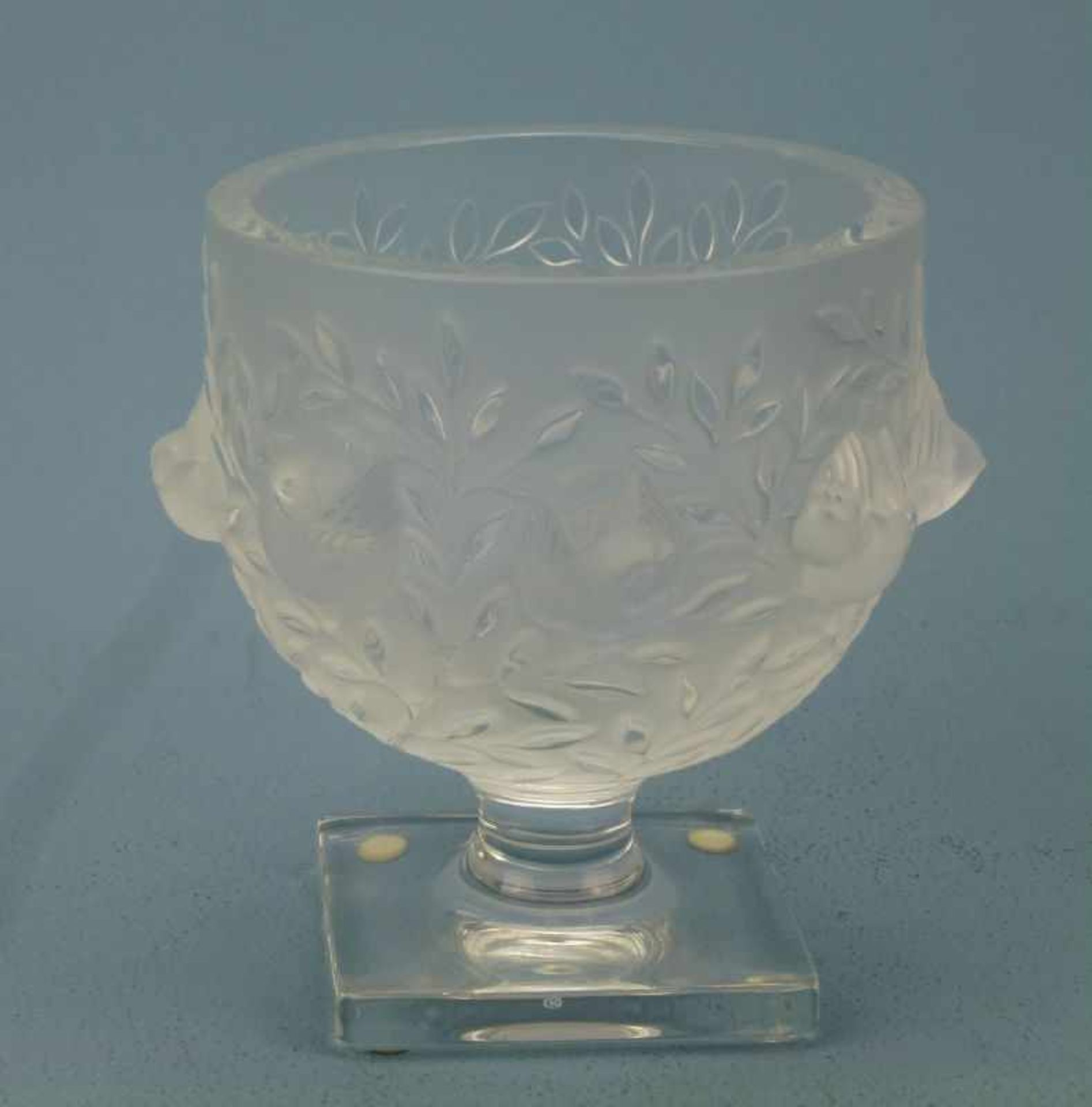 Pokal, Lalique quadratischer Fuß, mattierte Cuppa, Meisen in Zweigen, H/Dm 14/14cm