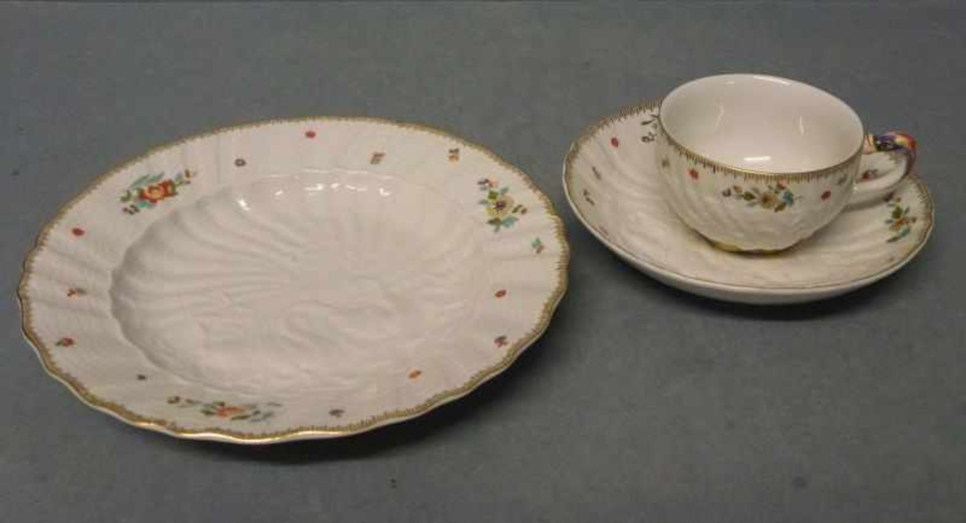 Kaffeegedeck, Meissen Schwanendekor, reliefierter Schwanen- u. Kranichdekor im Spiefel, - Image 2 of 4