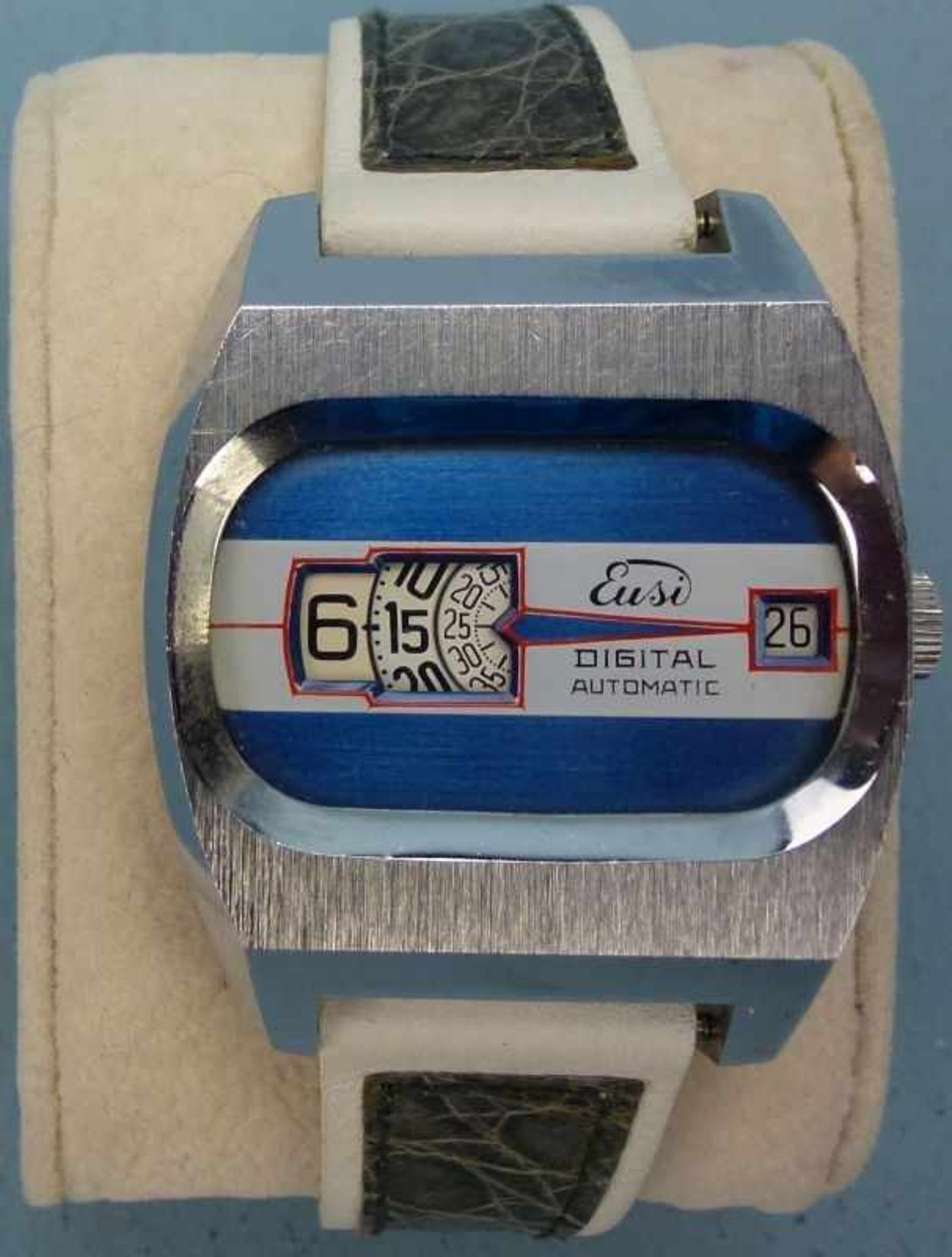 Herrenarmband-Uhr, Eusi, Digital Chrom, Datum, Werk läuft an, 35x35mm