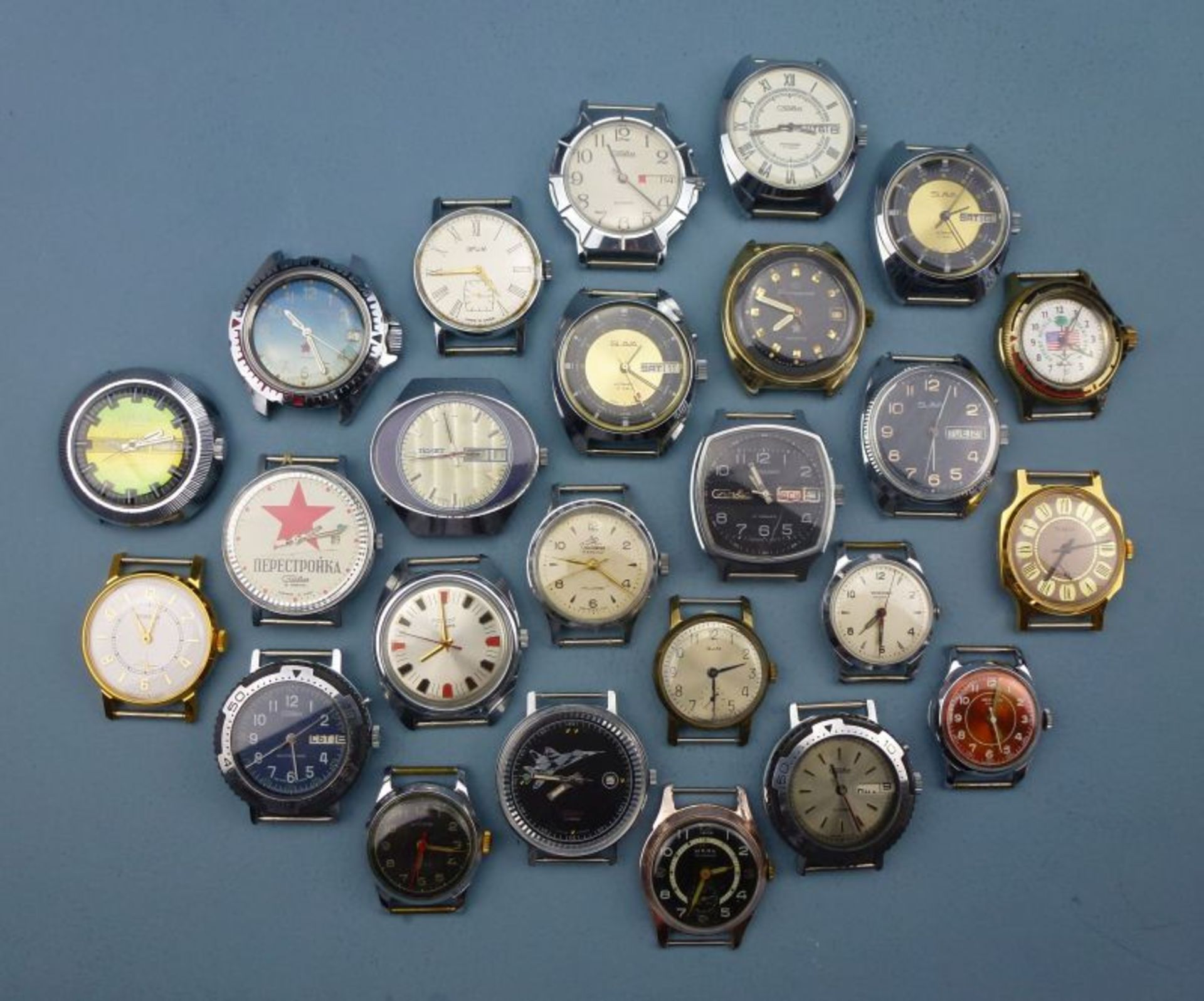Konvolut russischer ArmbanduhrenKonvolut russischer Armbanduhren25 Stk., 1970-90er Jahre, u.a.