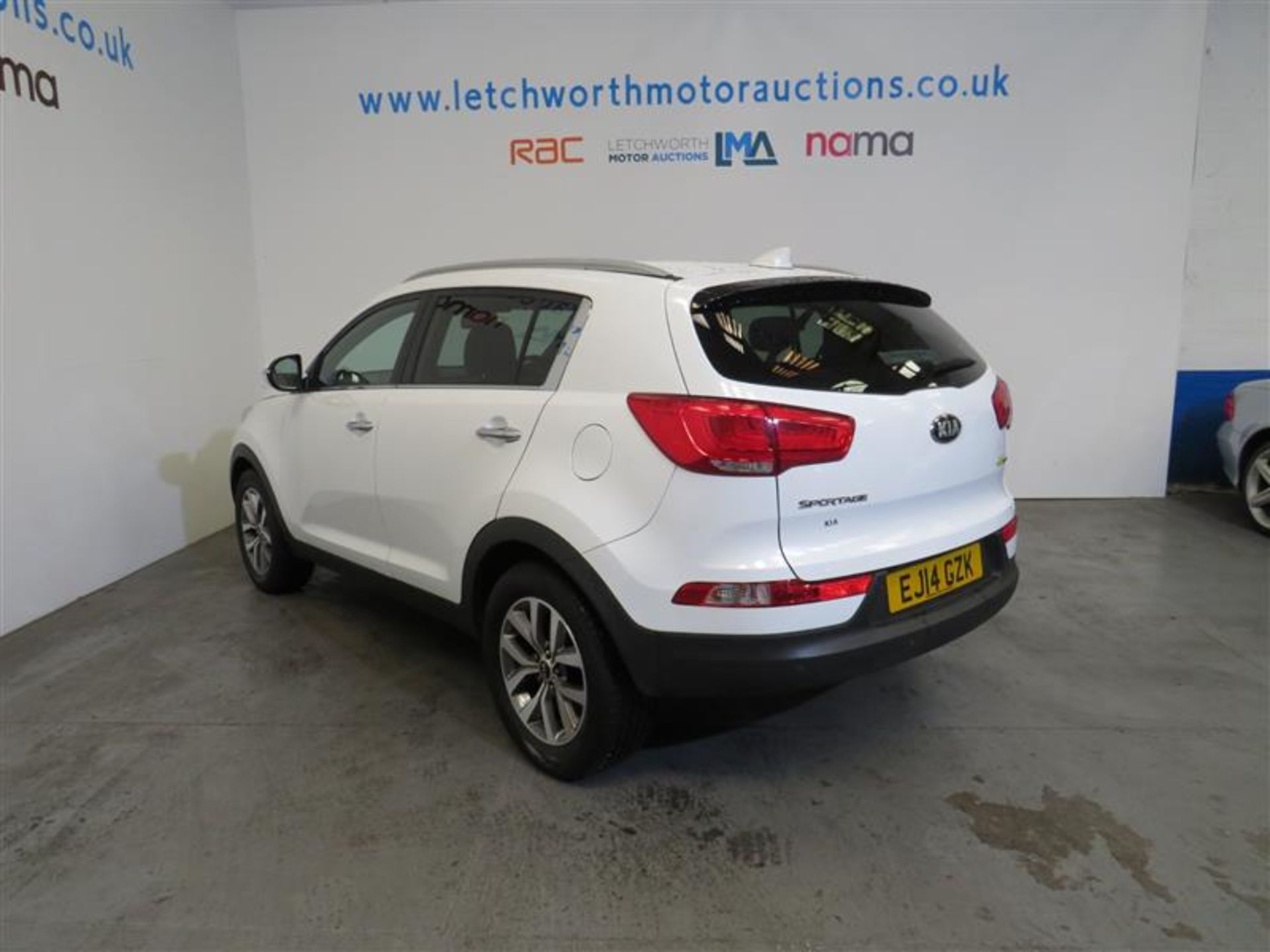 2014 Kia Sportage White Edition ISG - 1685cc - Image 4 of 9