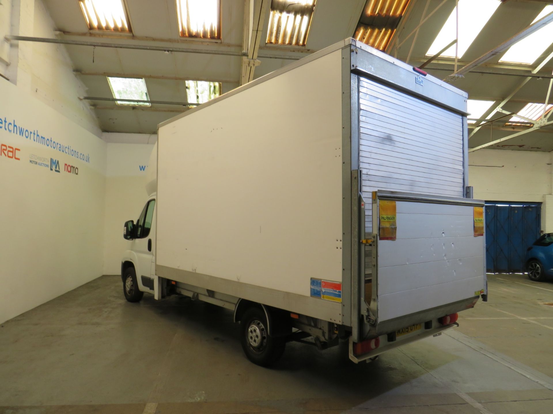 2015 Peugeot Boxer 335 L3 HDI Luton Body - 2198cc - Image 4 of 10