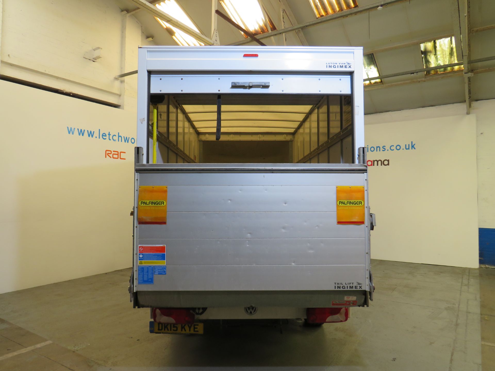 2015 Volkswagen Crafter CR35 TDI Luton Body - 1968cc - Image 5 of 10