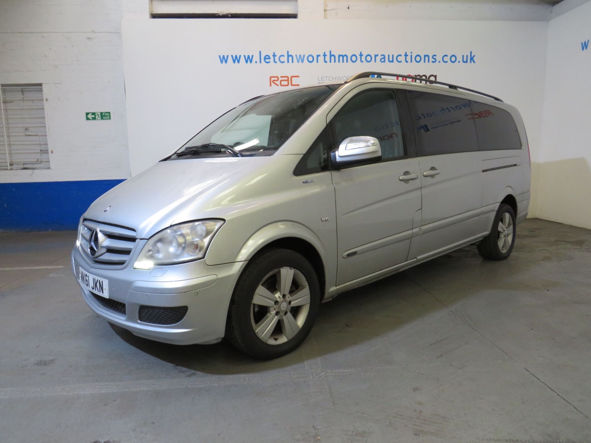 2011 Mercedes Benz Viano Ambient 3.0 CDI Blue Auto 8 Seater - 2987cc - Image 3 of 10