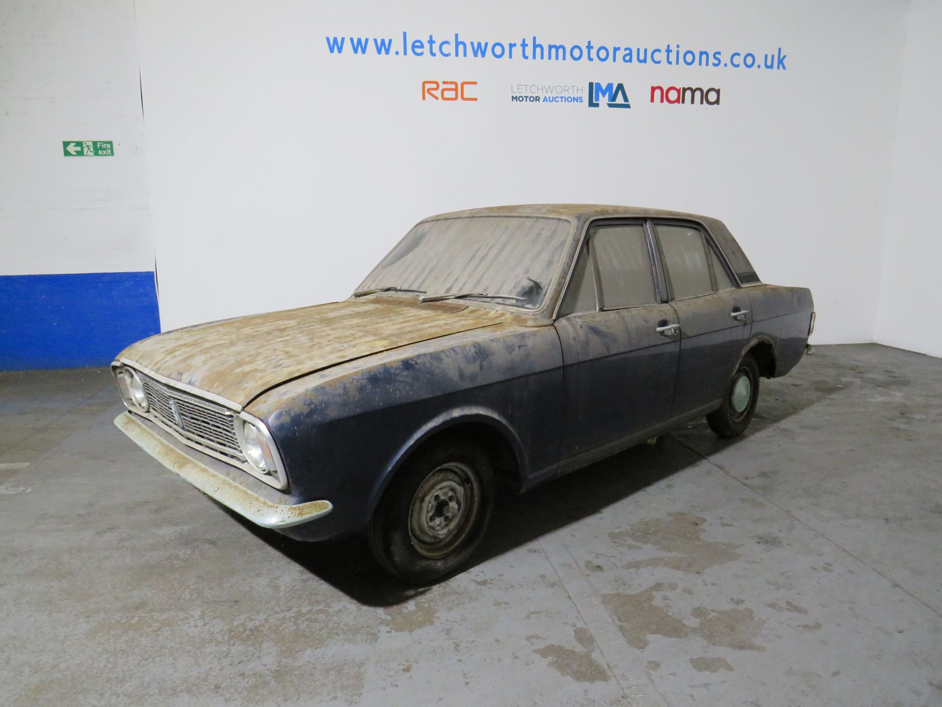 1967 Ford Cortina 1600 Deluxe *FOR RESTORATION* - Image 3 of 13