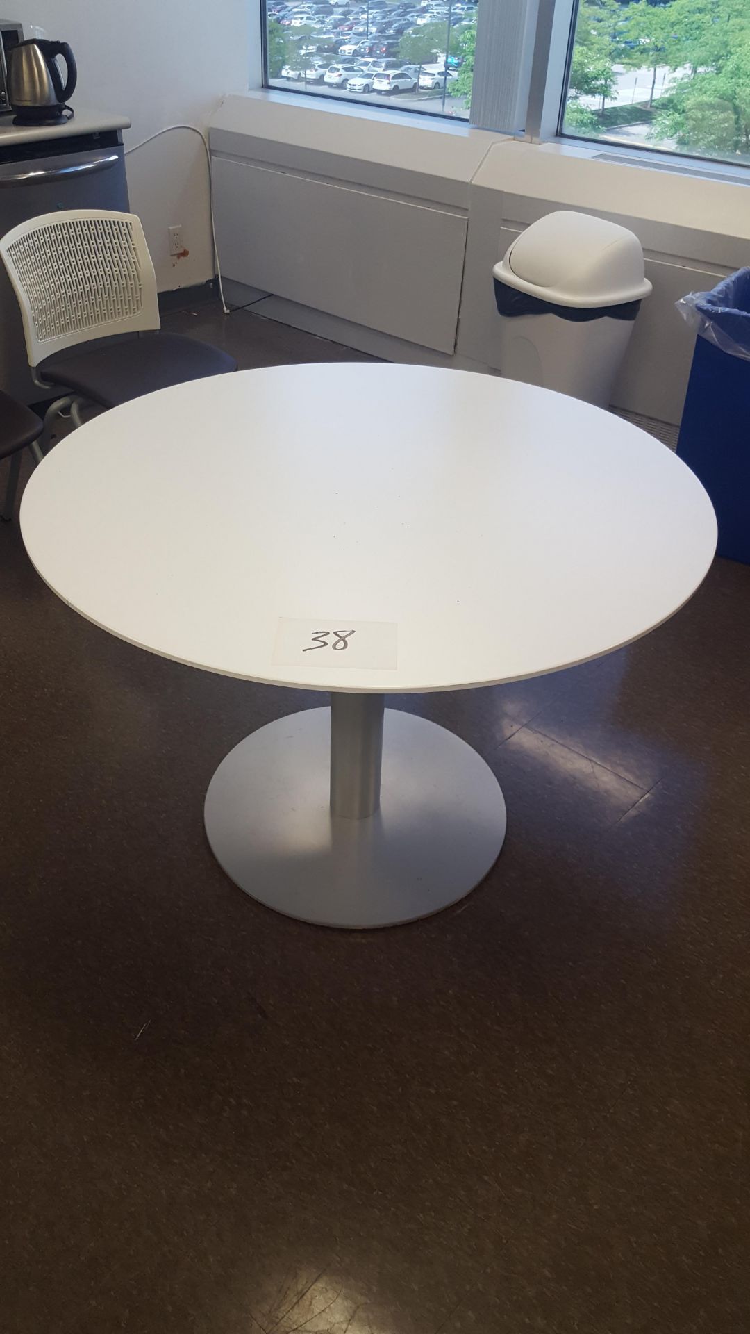 White 42" Round Cafeteria Table