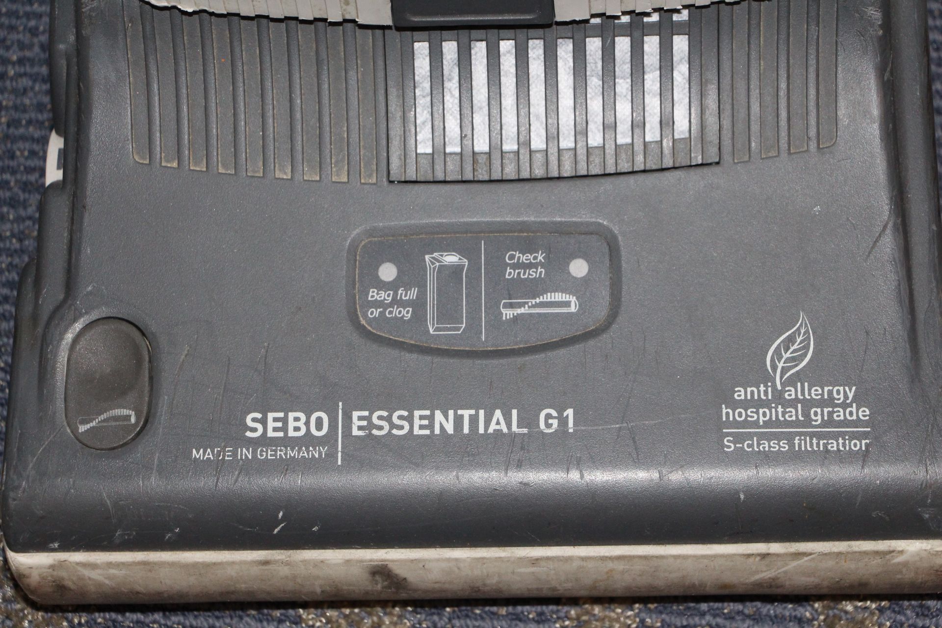 SEBO essential G1 vaccum - Image 2 of 2