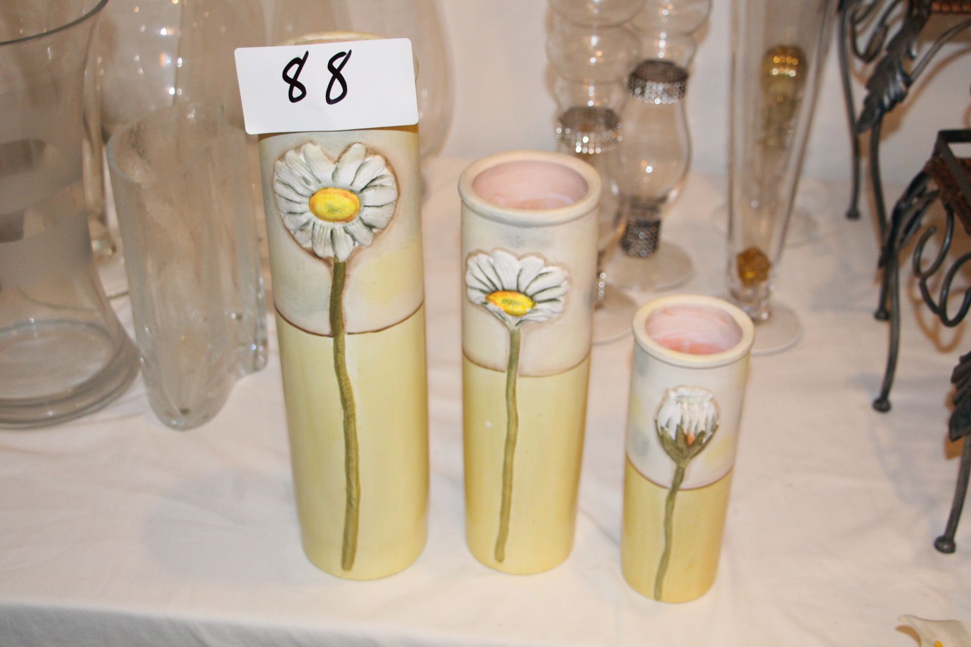 Lot 3 porcelain vases