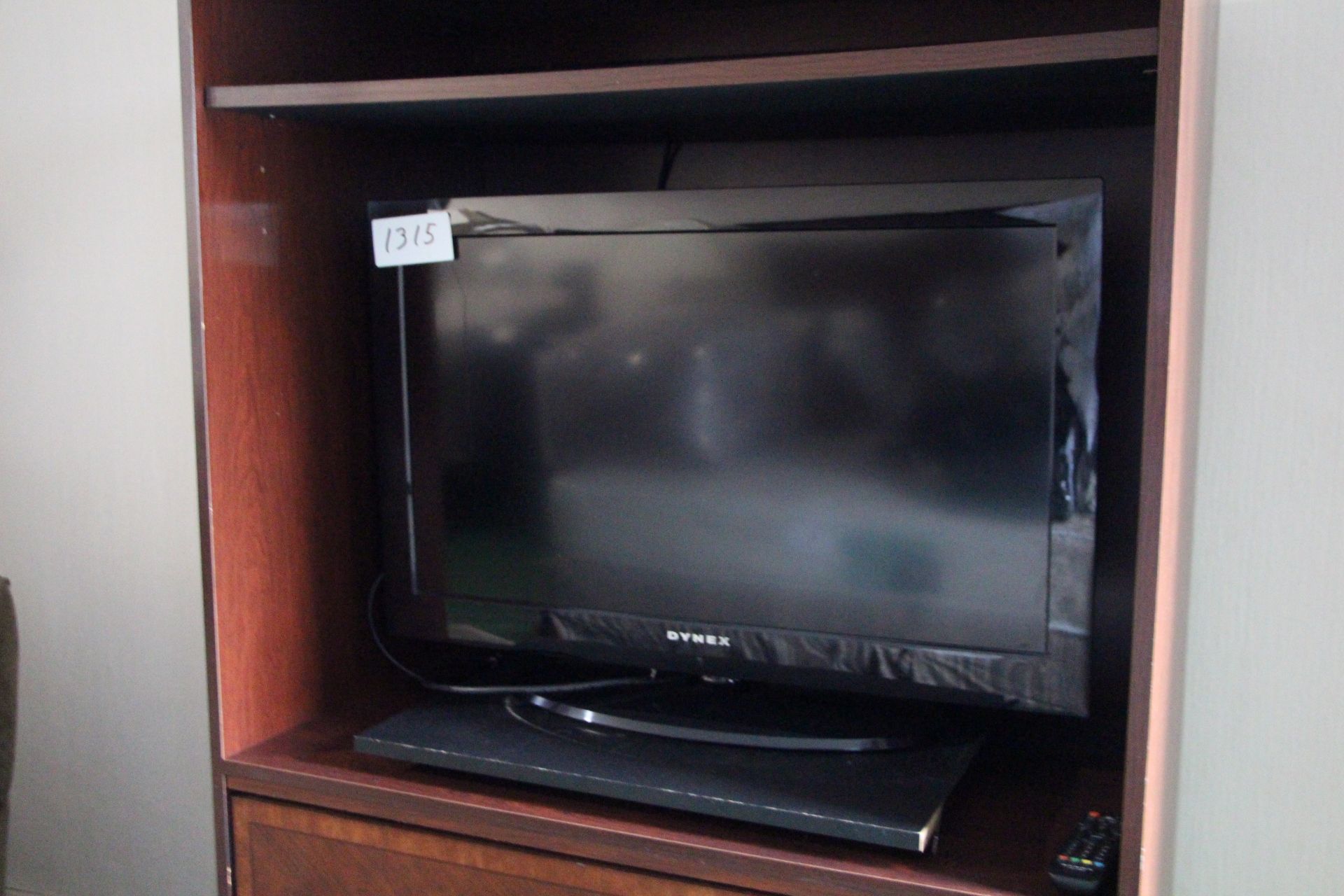 Dynex 32" LCD TV