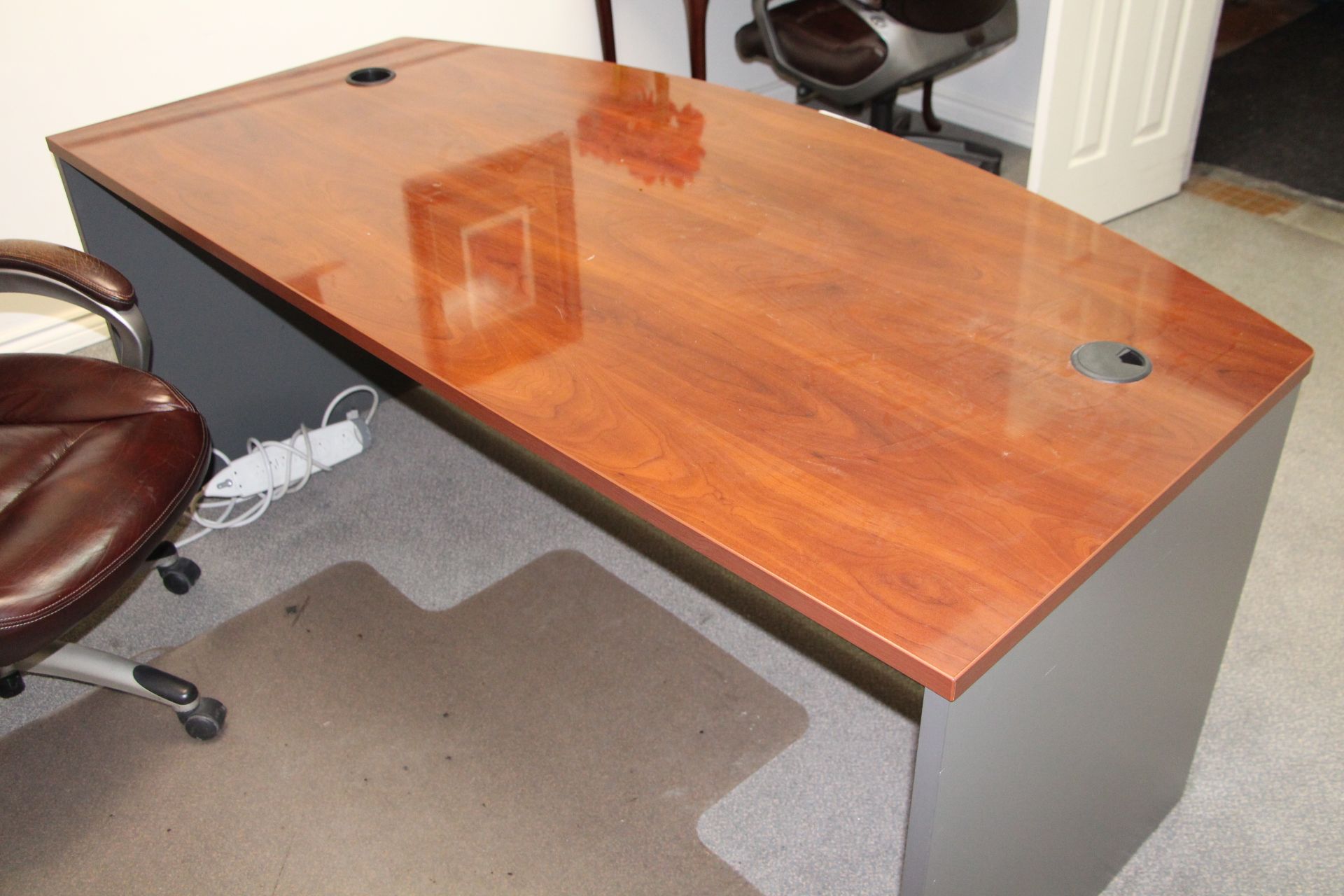 Mahogany color office desk - Image 2 of 2