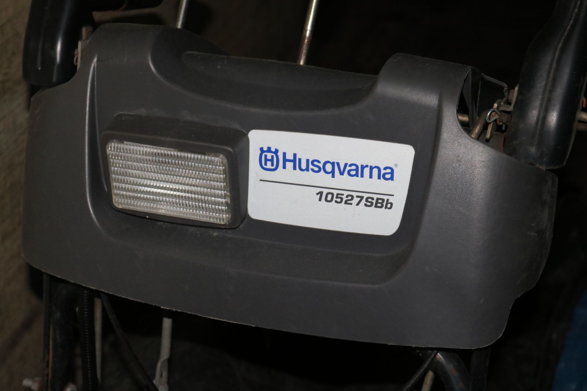 Husqvarna 10527SBb gas snow thrower - Image 2 of 2