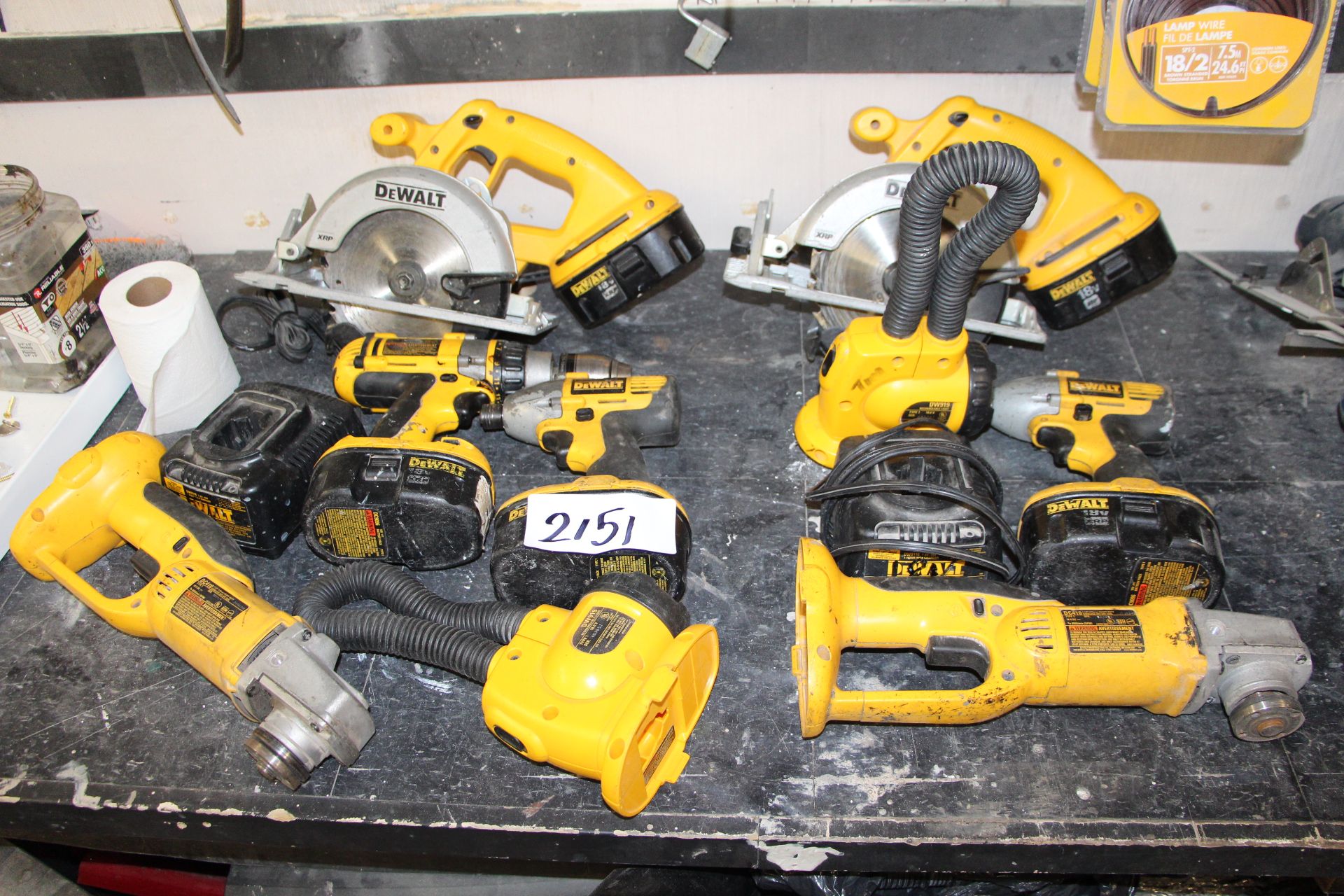 Lot DeWalt hand tools