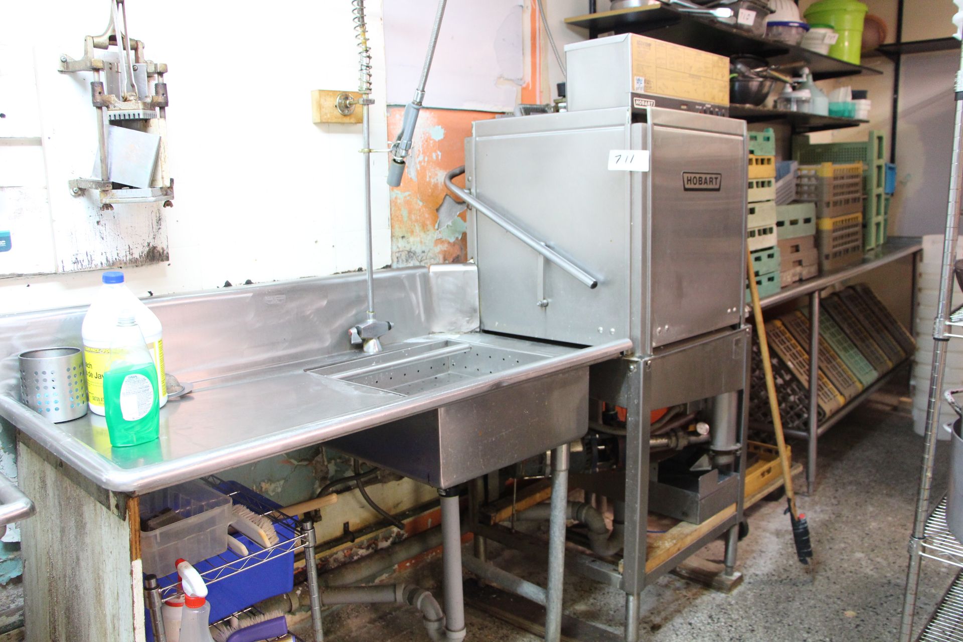 Hobart pass thru dishwasher c/w infeed s/s table and outflow s/s table w/sink and sprayer - Image 3 of 4