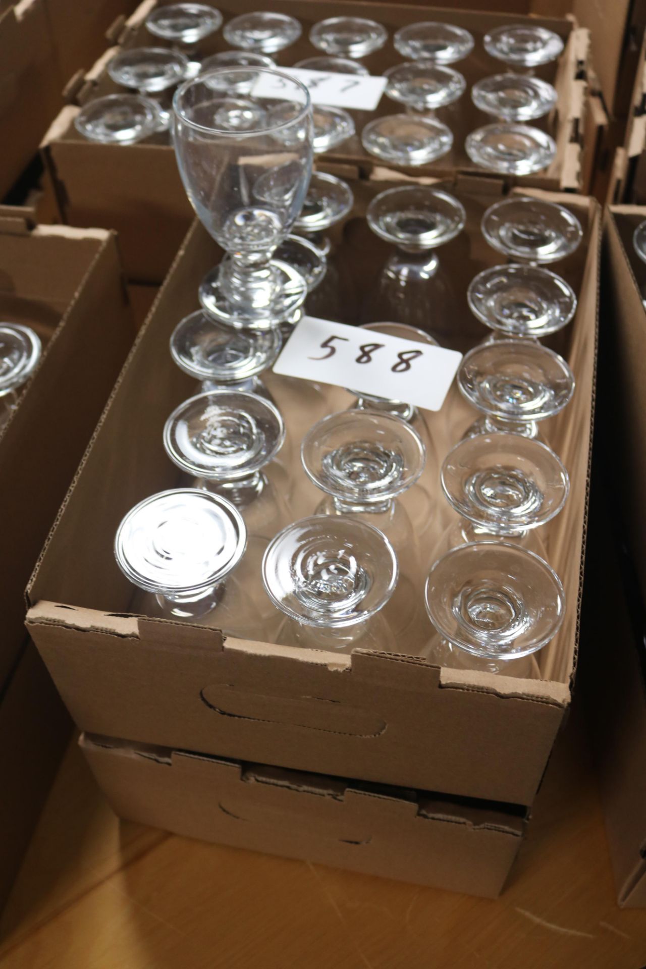 Lot 2 boxes of short stem water glasses