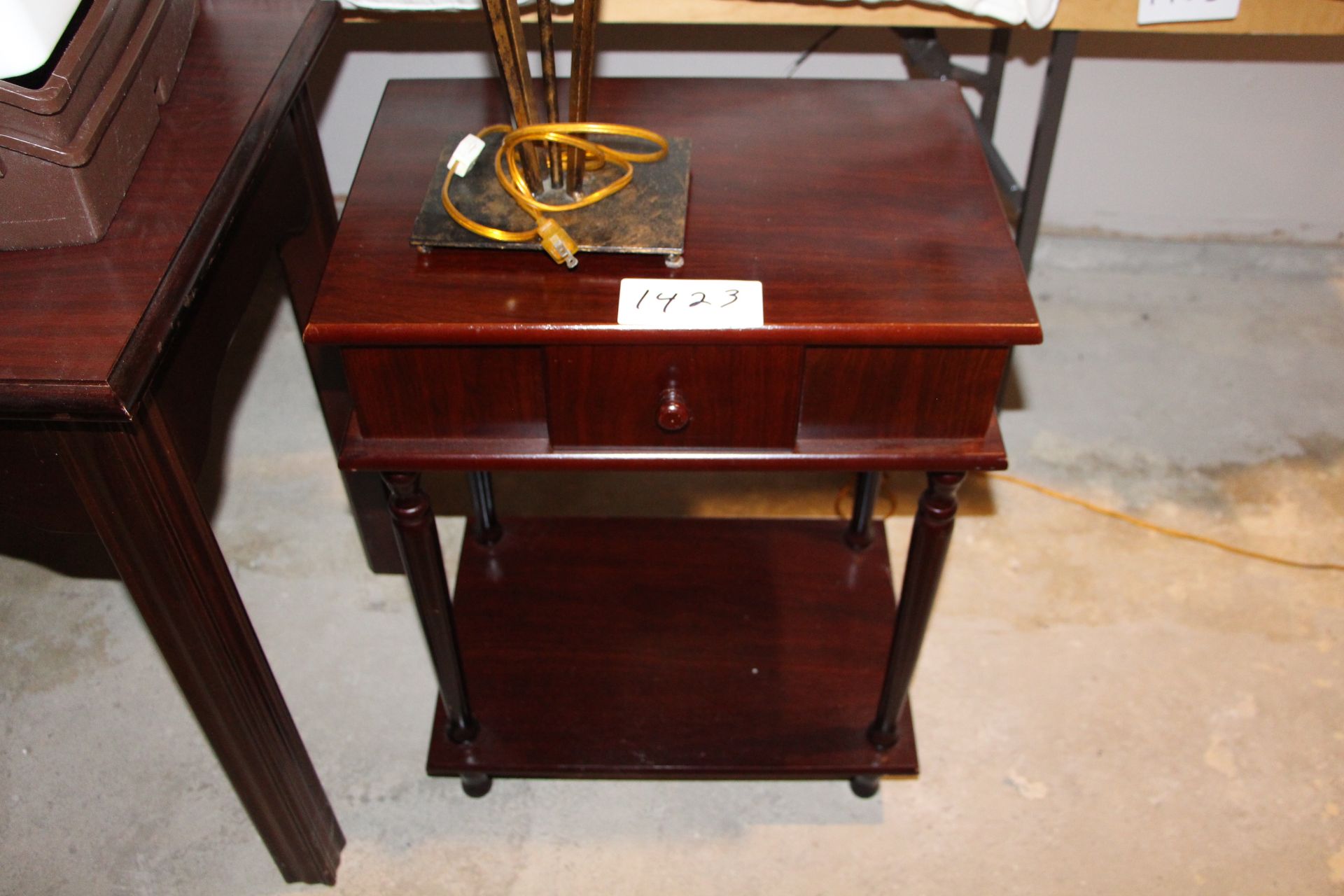 Mahogany color single drawer night stand