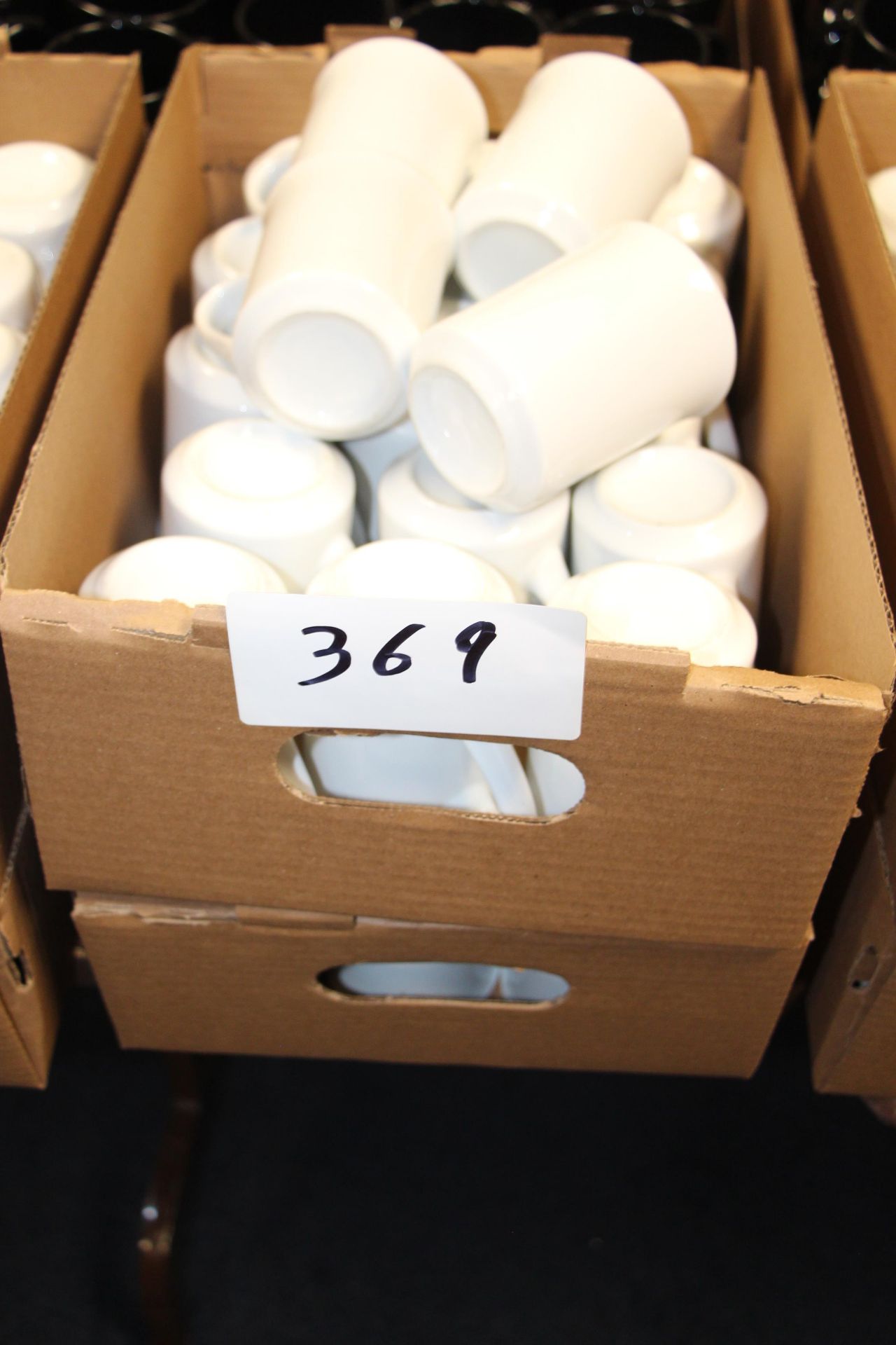 Lot 2 boxes of coffee mugs