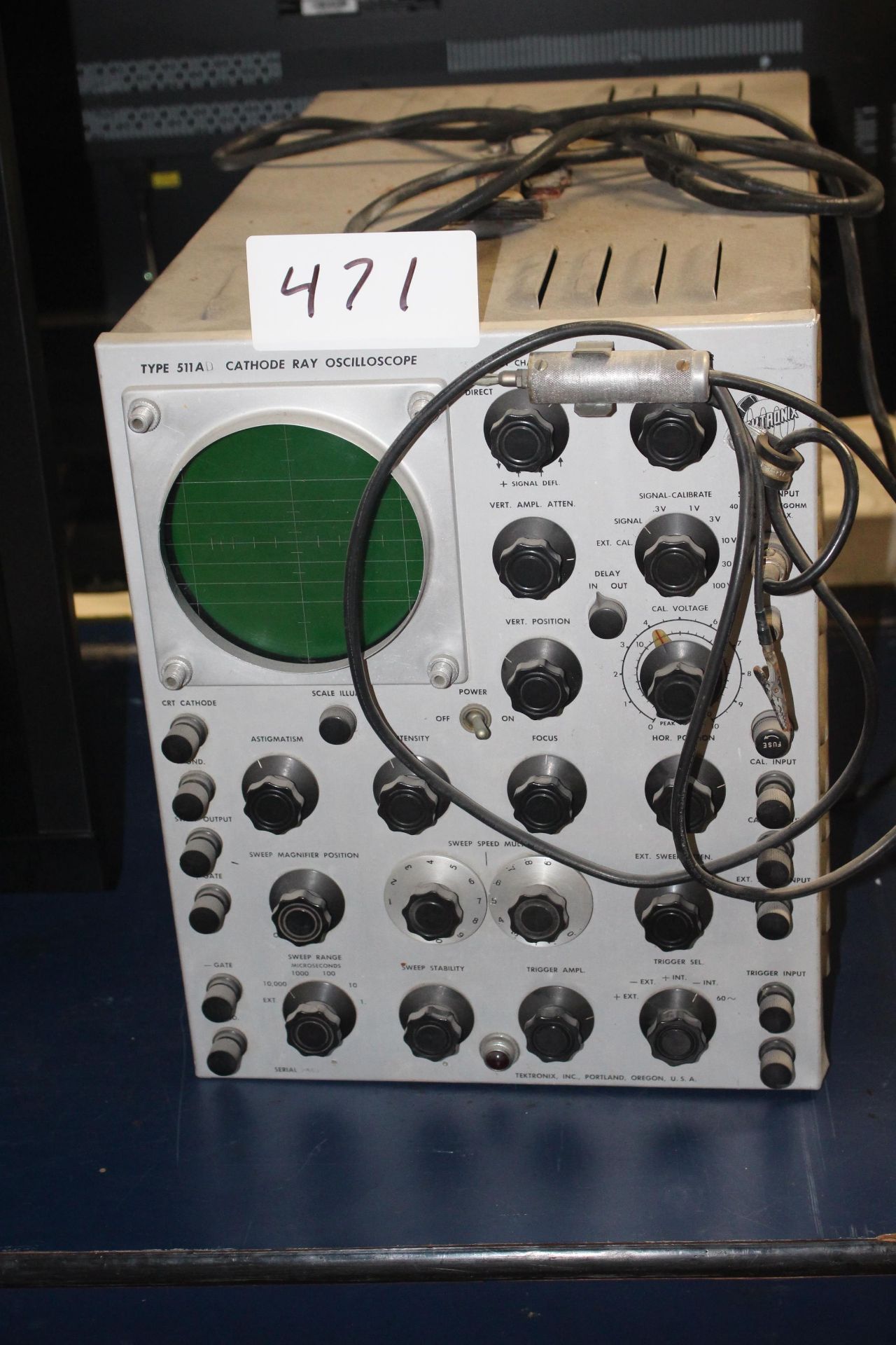 Type 511A cathode ray oscilloscope