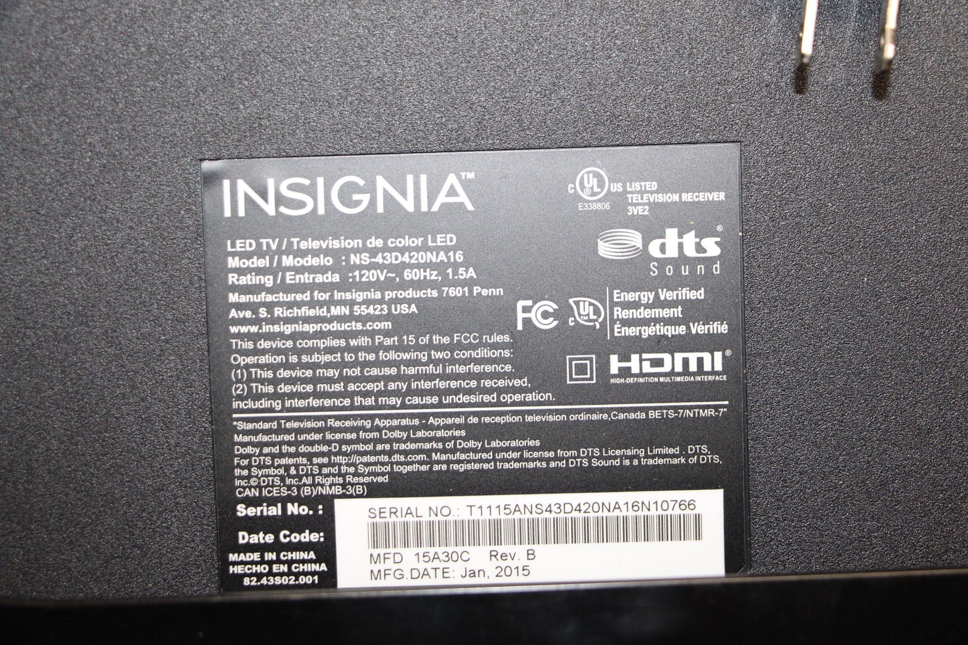 Insignia model NS-43D420NA16 LED TV - Image 2 of 3
